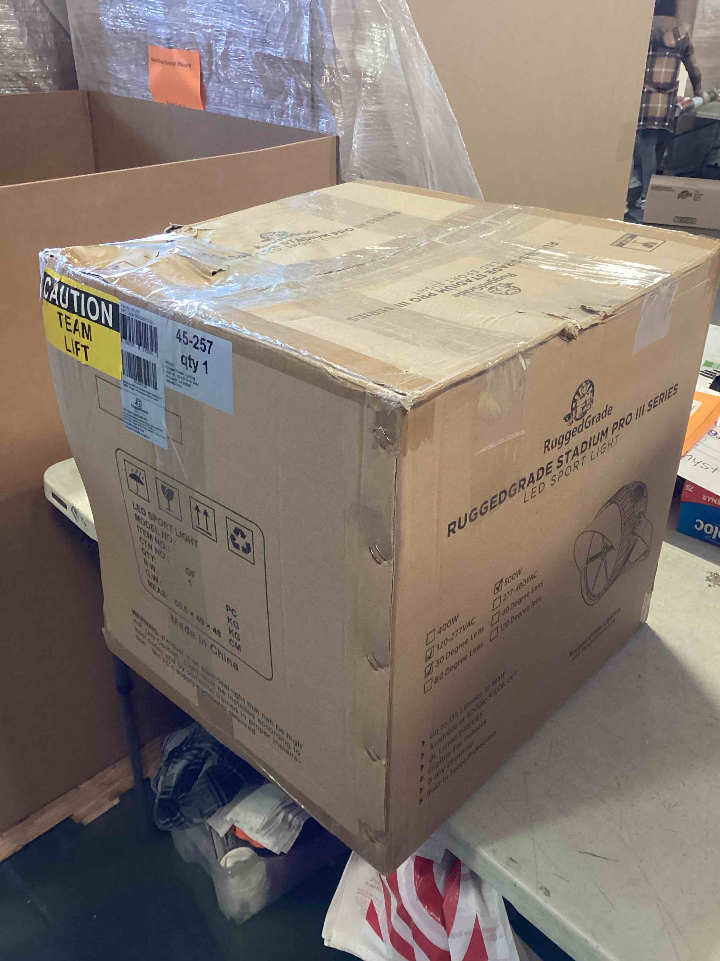 https://s3.amazonaws.com/lotting-images-prod/bidfta/PNK2275578_1738165788697.jpeg