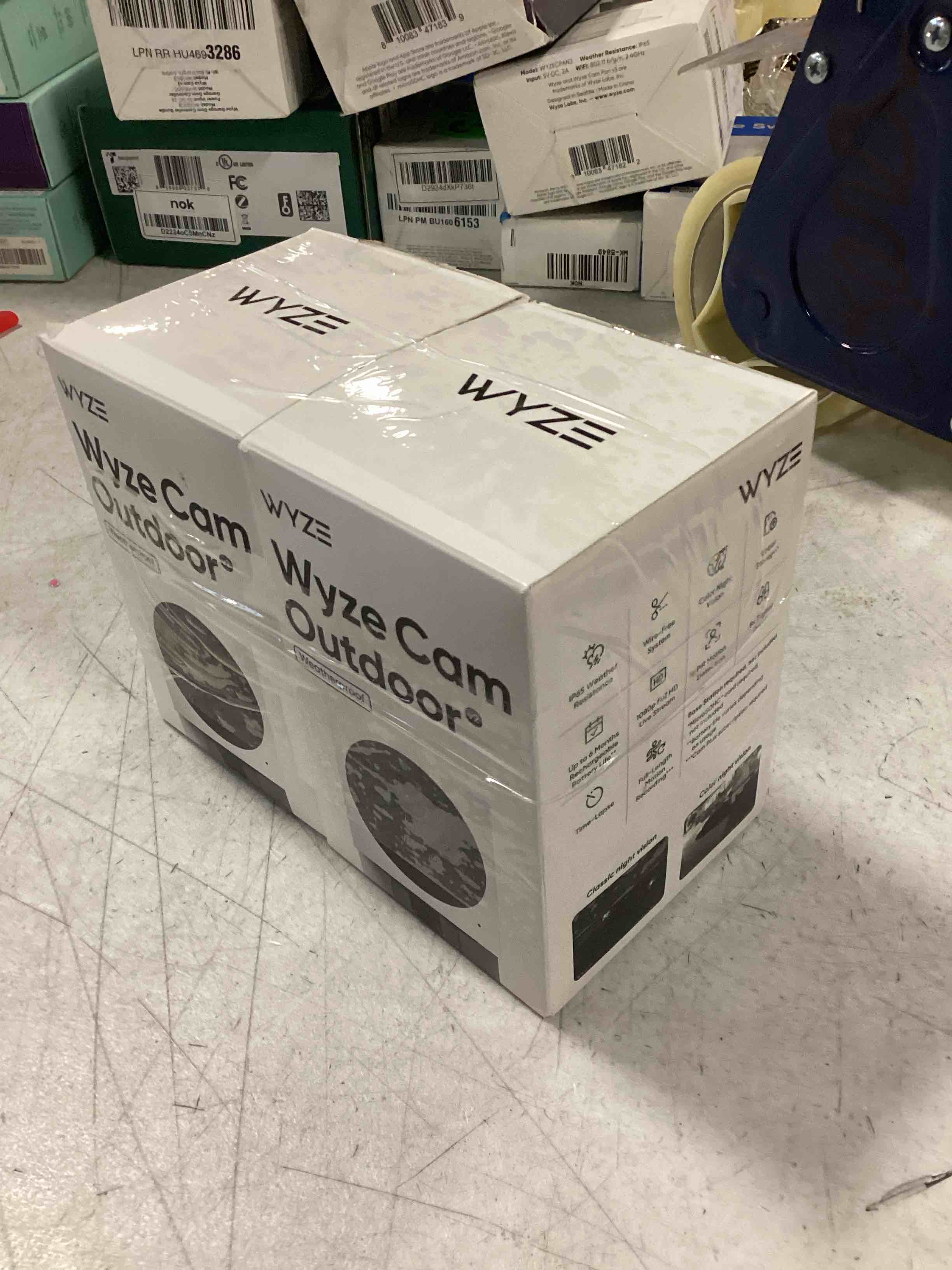 https://s3.amazonaws.com/lotting-images-prod/bidfta/PNK2276697_1738787471121.jpeg