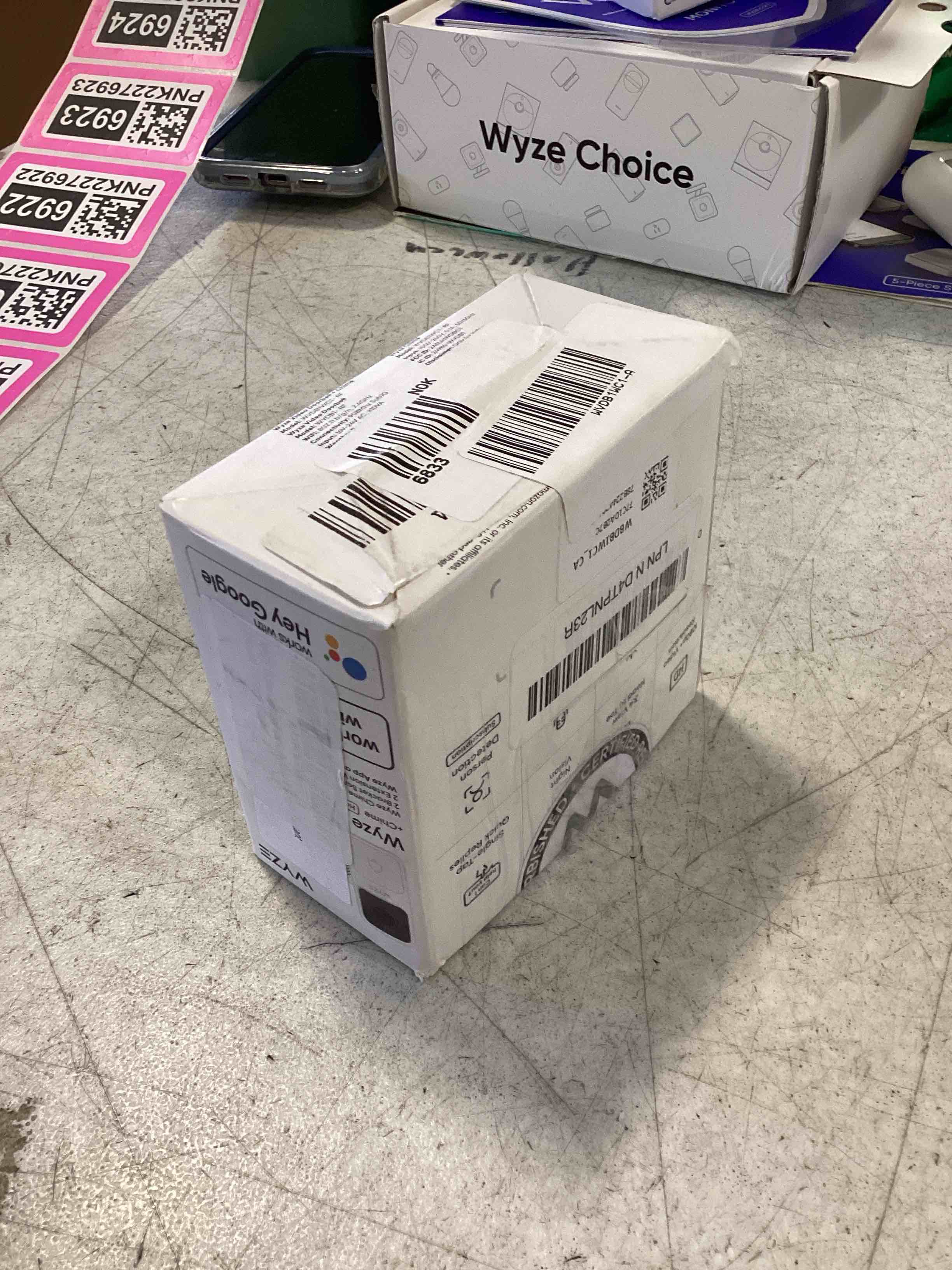 https://s3.amazonaws.com/lotting-images-prod/bidfta/PNK2276911_1738871519261.jpeg