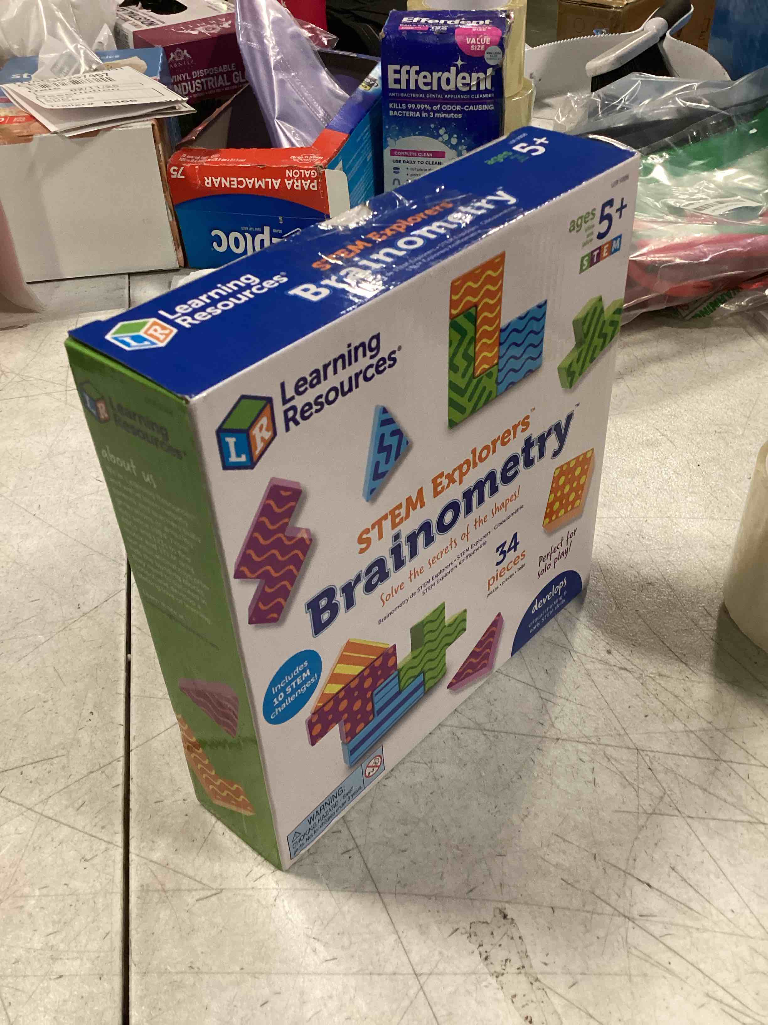 https://s3.amazonaws.com/lotting-images-prod/bidfta/PNK2277560_1739391389472.jpeg