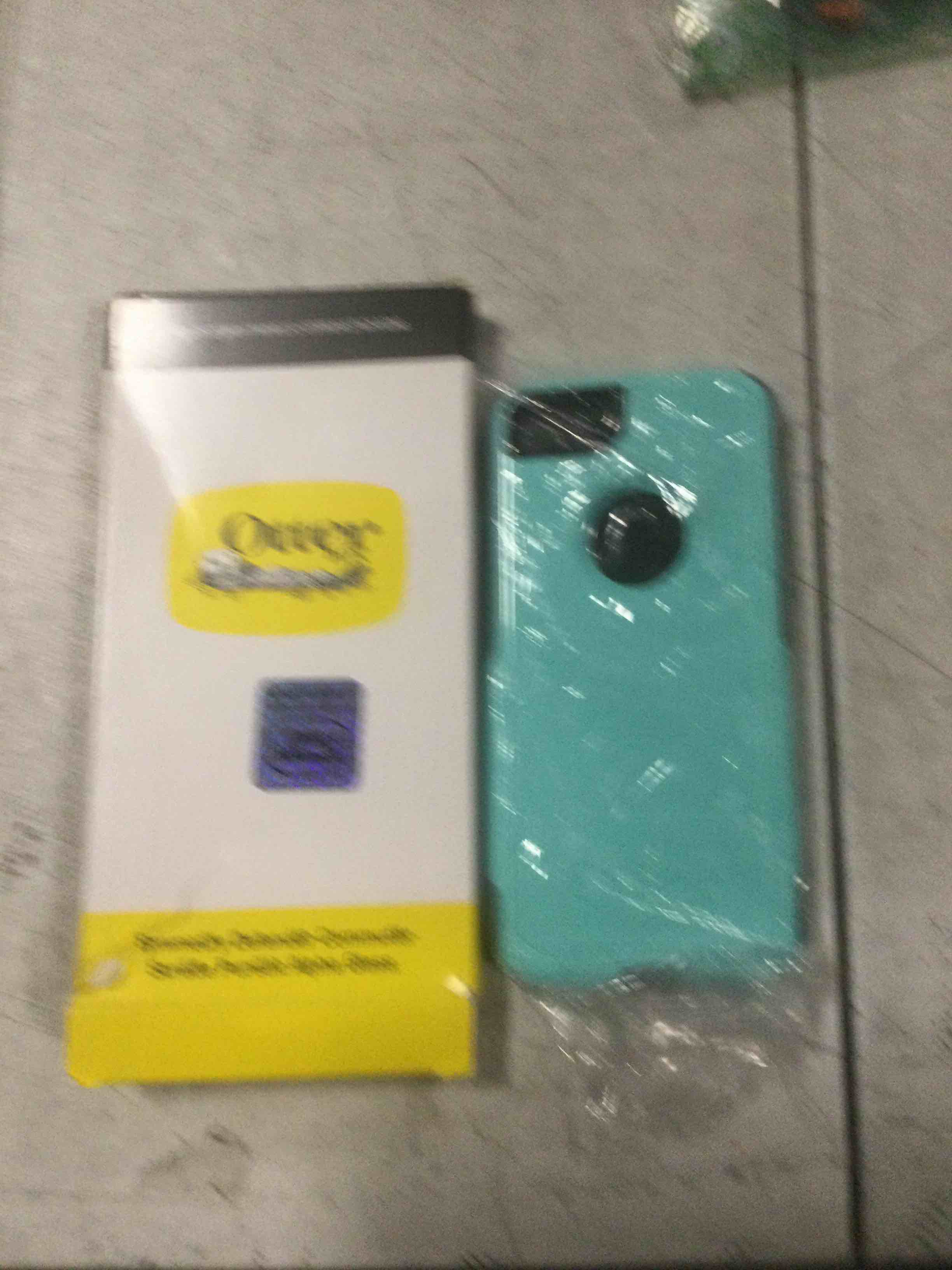https://s3.amazonaws.com/lotting-images-prod/bidfta/PNK2277598_1739457837440.jpeg