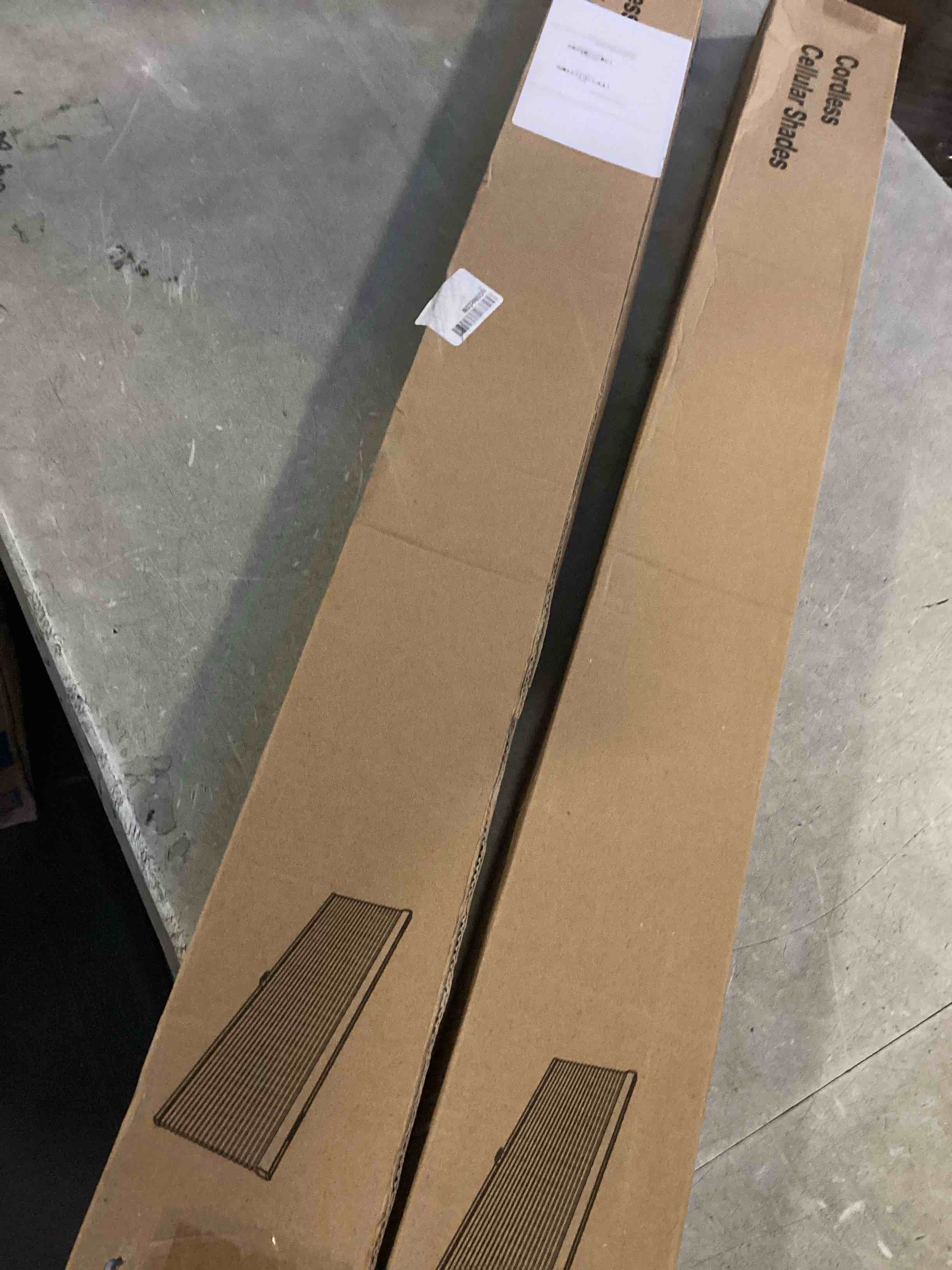https://s3.amazonaws.com/lotting-images-prod/bidfta/PNK2278452_1737986410896.jpeg