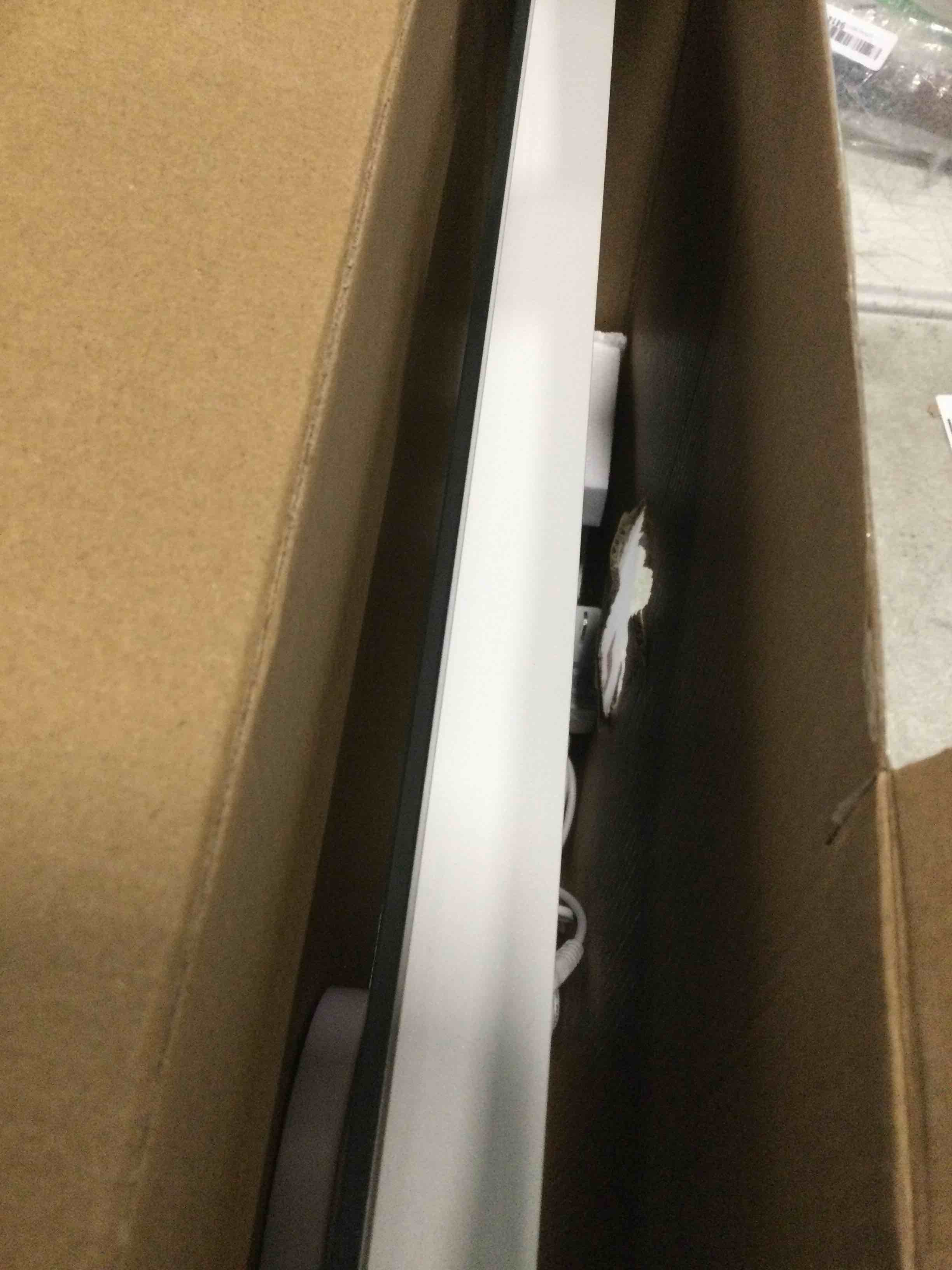 https://s3.amazonaws.com/lotting-images-prod/bidfta/PNK2281854_1738097391693.jpeg
