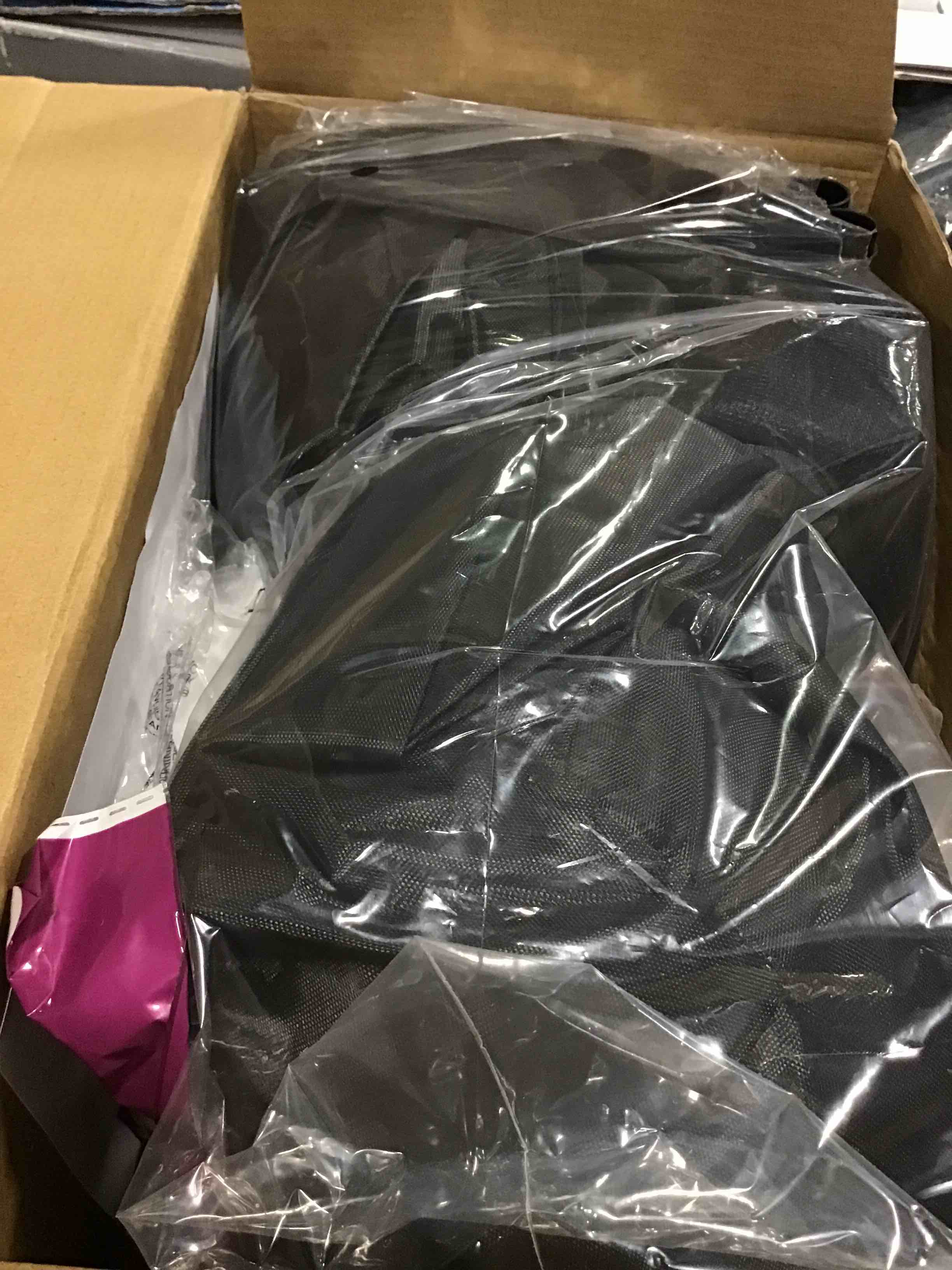 https://s3.amazonaws.com/lotting-images-prod/bidfta/PNK2282629_1738606178078.jpeg