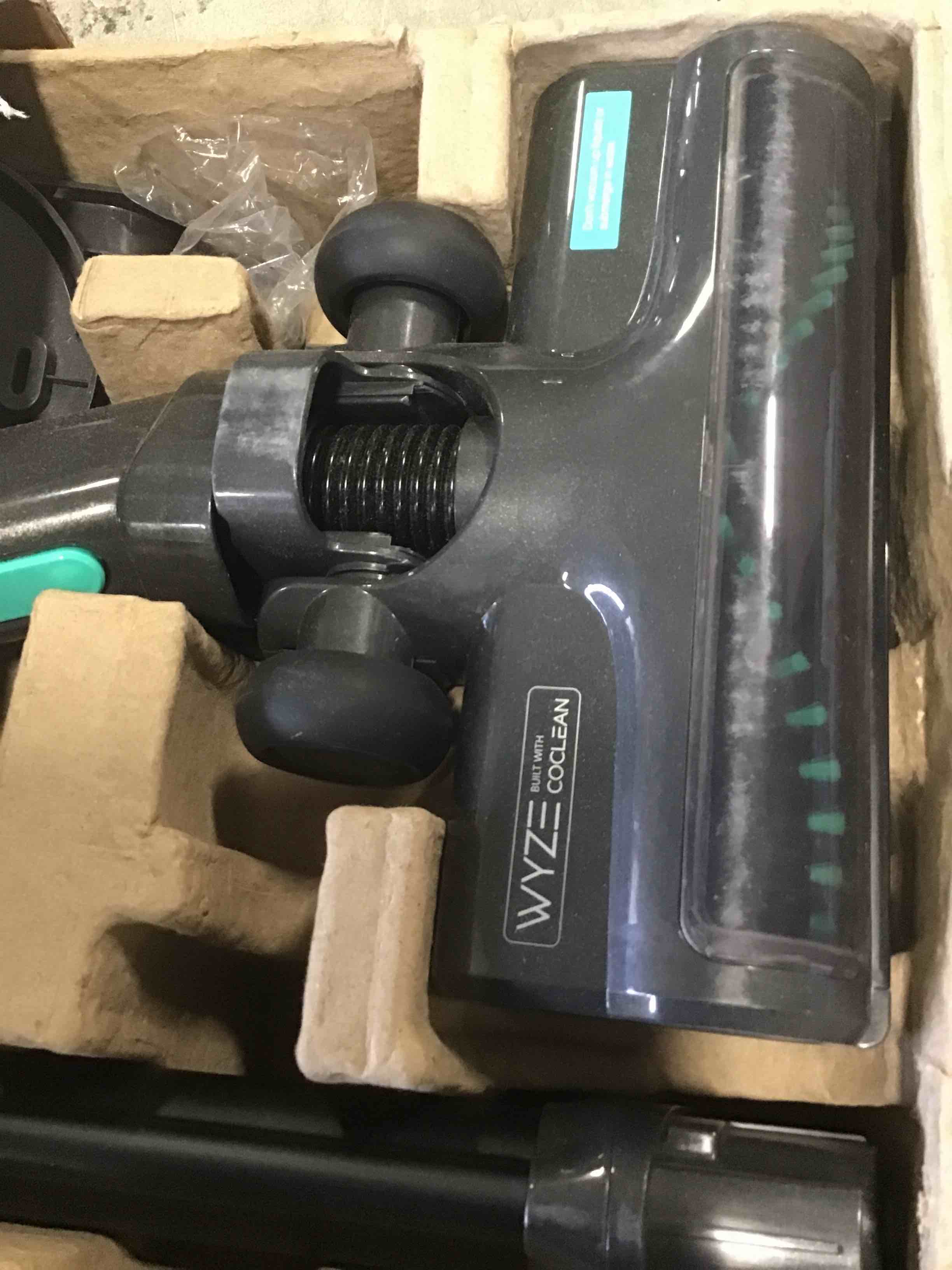 https://s3.amazonaws.com/lotting-images-prod/bidfta/PNK2282841_1738693304883.jpeg