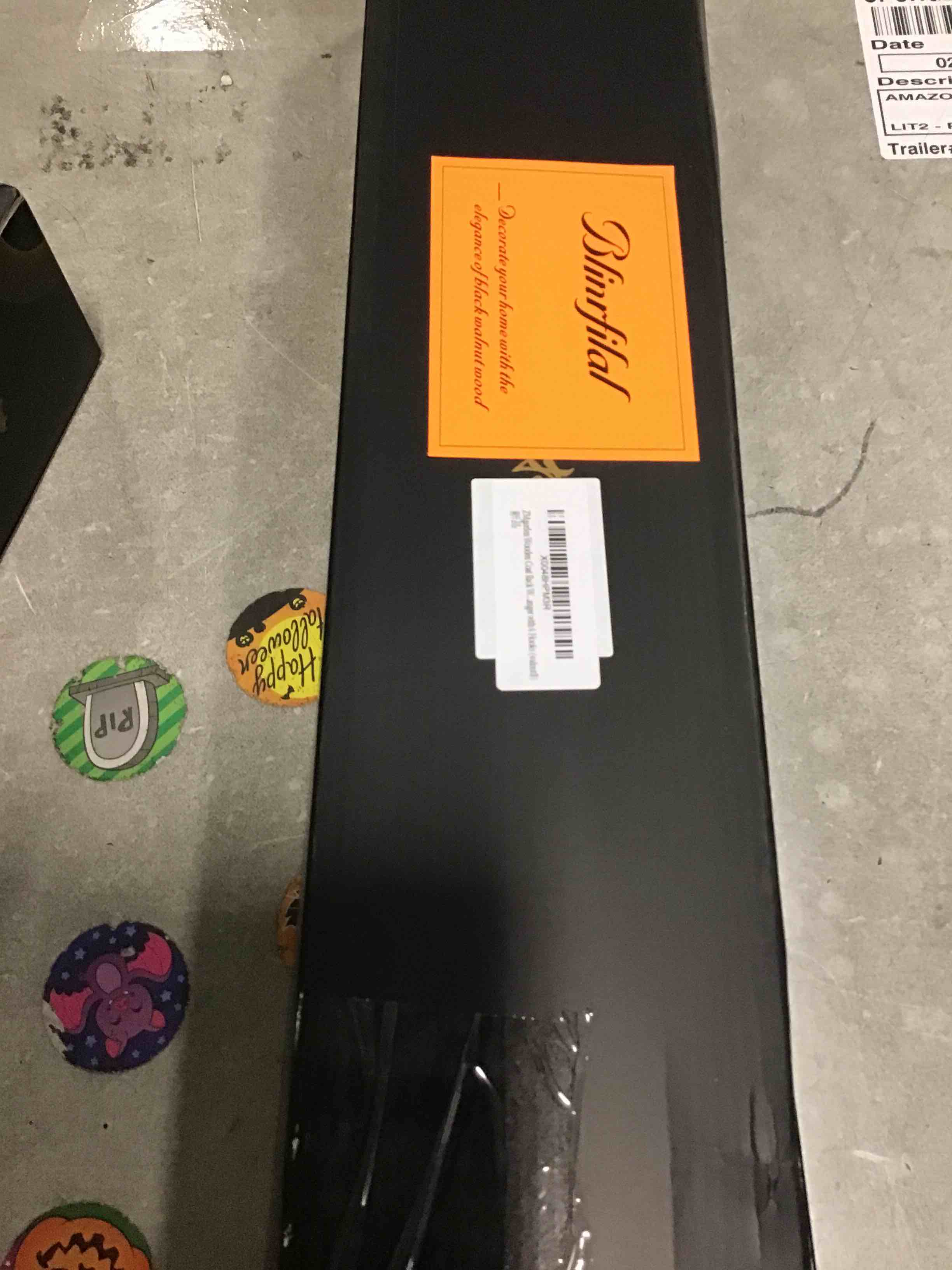 https://s3.amazonaws.com/lotting-images-prod/bidfta/PNK2283817_1739211057929.jpeg