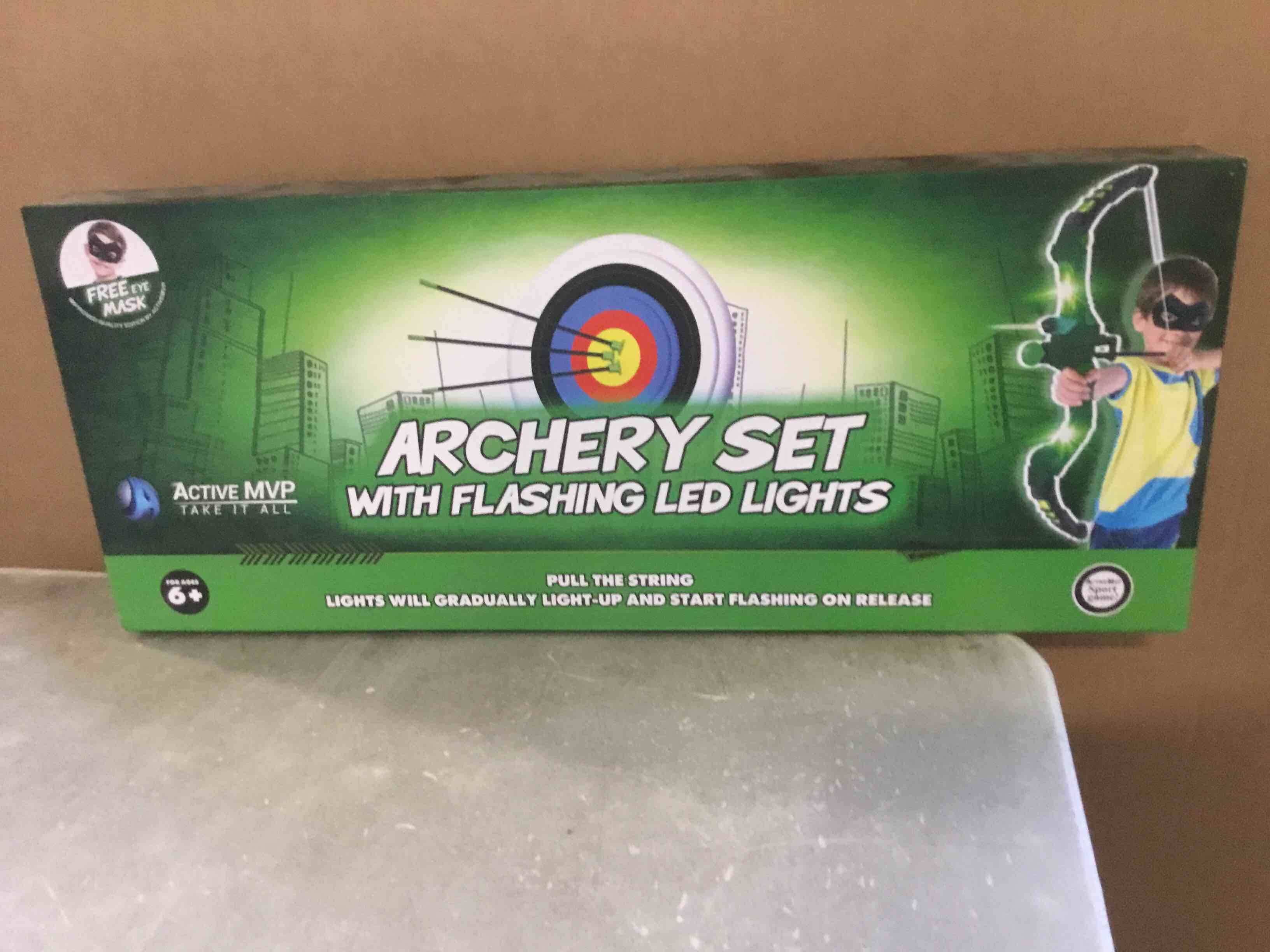 https://s3.amazonaws.com/lotting-images-prod/bidfta/PNK2284156_1738097304975.jpeg