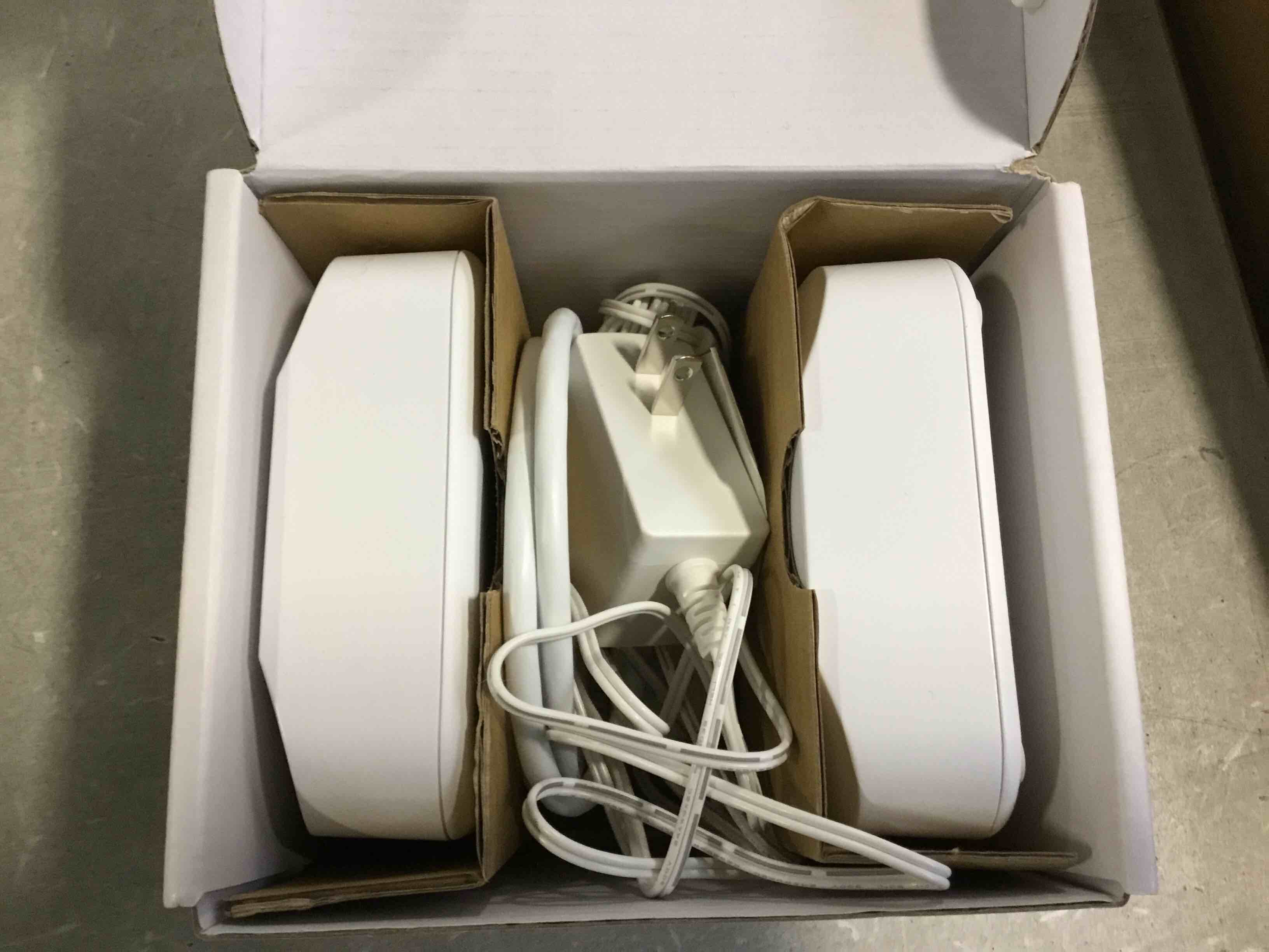 https://s3.amazonaws.com/lotting-images-prod/bidfta/PNK2284523_1738762993602.jpeg