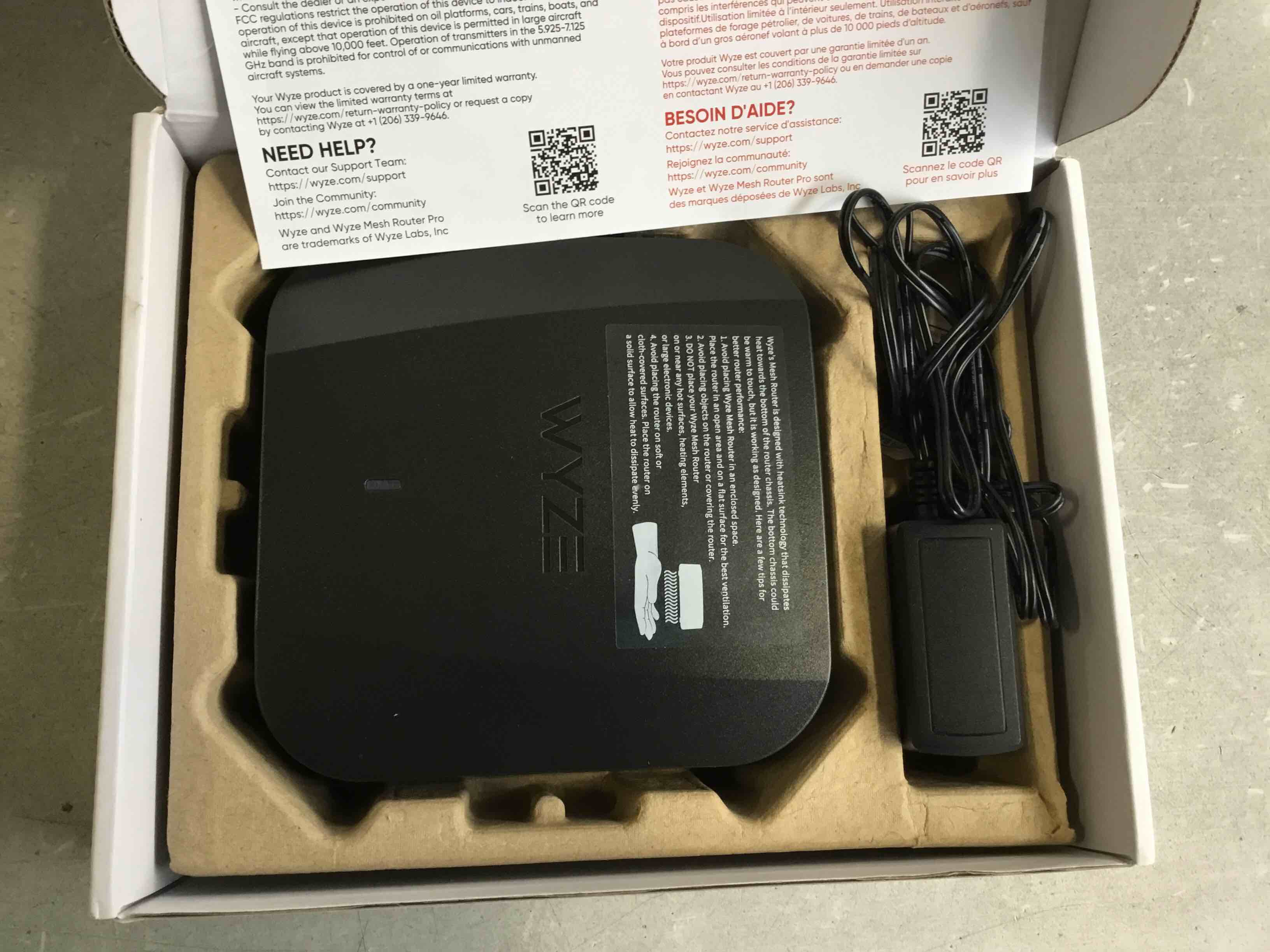 https://s3.amazonaws.com/lotting-images-prod/bidfta/PNK2284628_1738778608275.jpeg