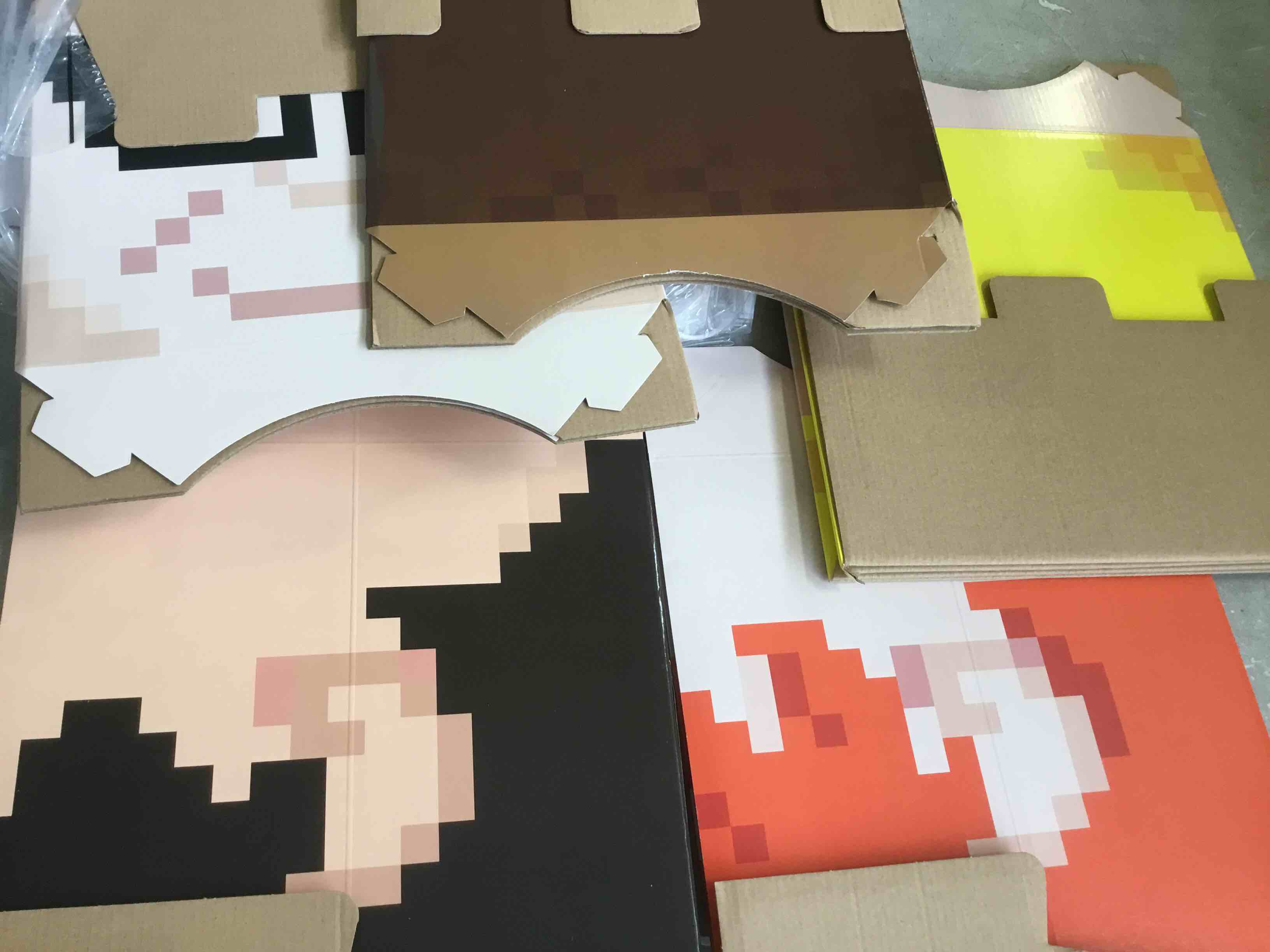 5 Pcs Head Pixel Boxes Game 12 Inch Miner Theme Costume Pixel Boxes Supplies Video Game Party Cardboard Box Pixelated Box for Birthday Gifts Christmas Pixel Party