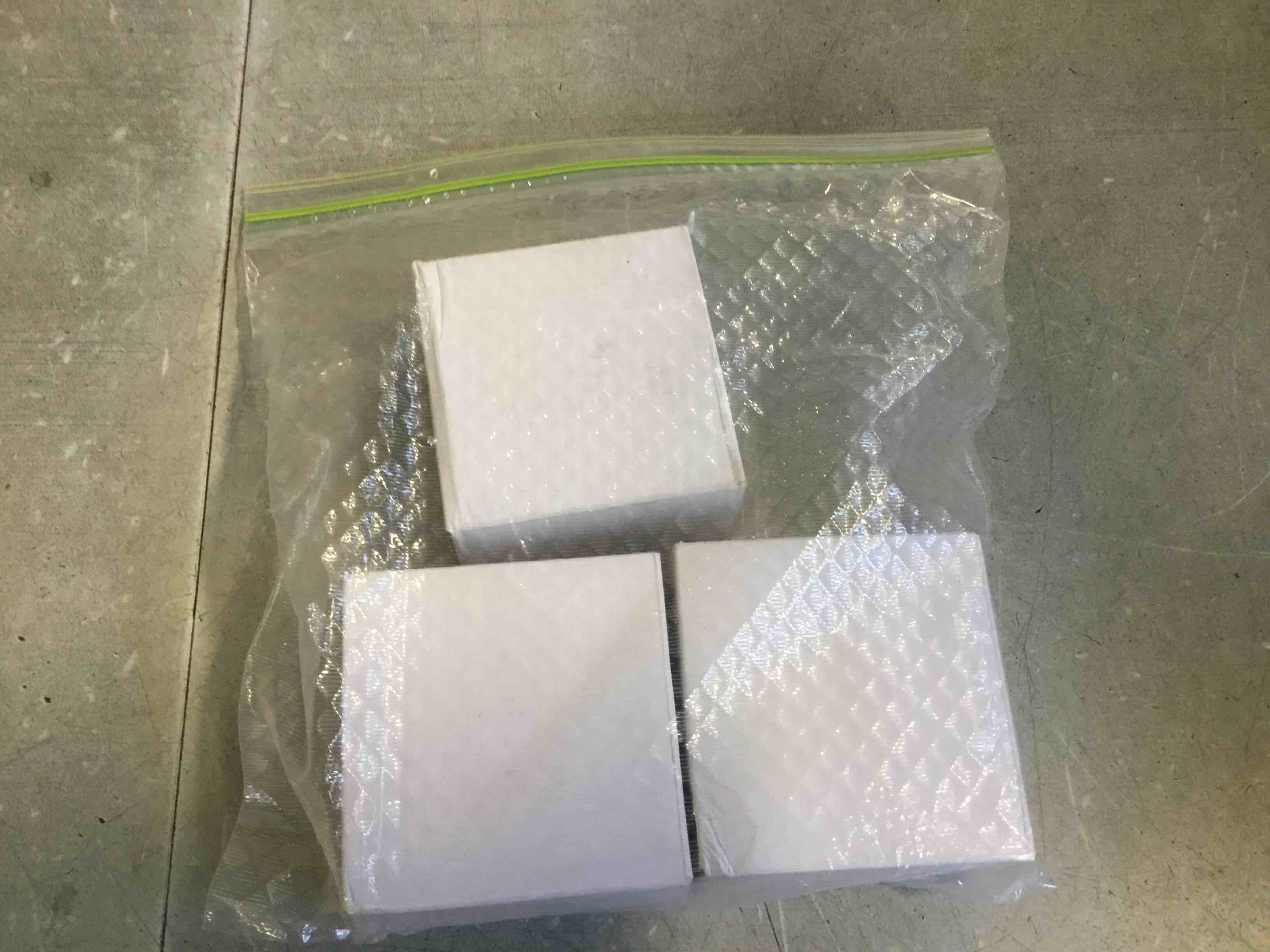 https://s3.amazonaws.com/lotting-images-prod/bidfta/PNK2286935_1741107131334.jpeg