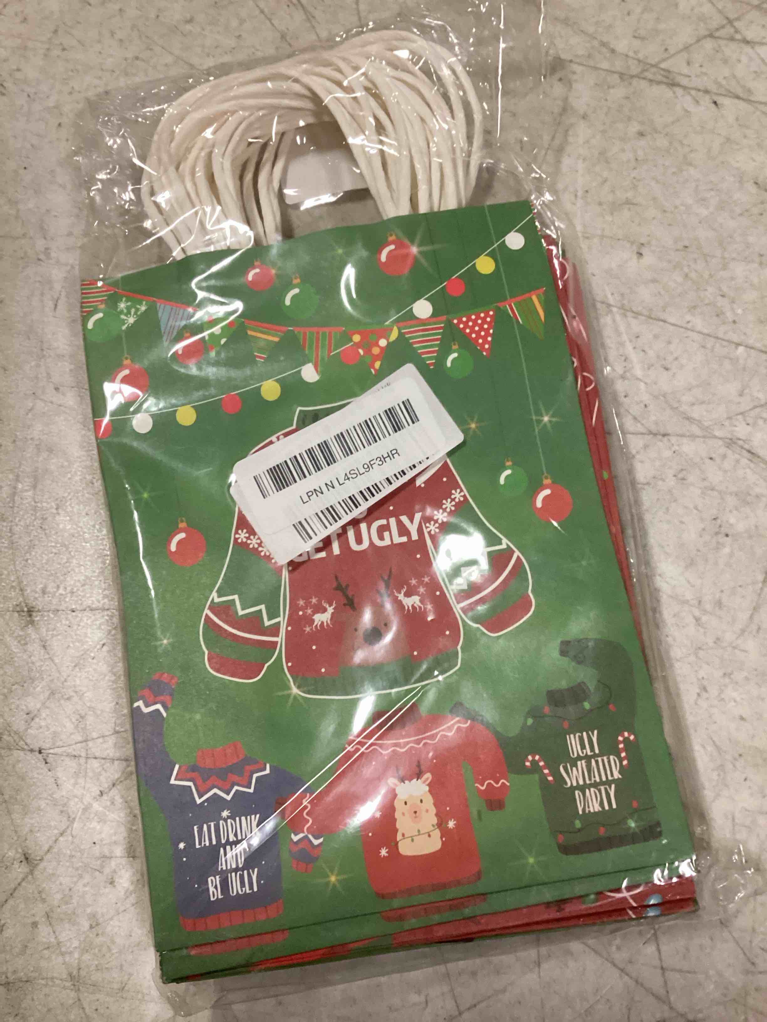 https://s3.amazonaws.com/lotting-images-prod/bidfta/PNK2287263_1737721089301.jpeg