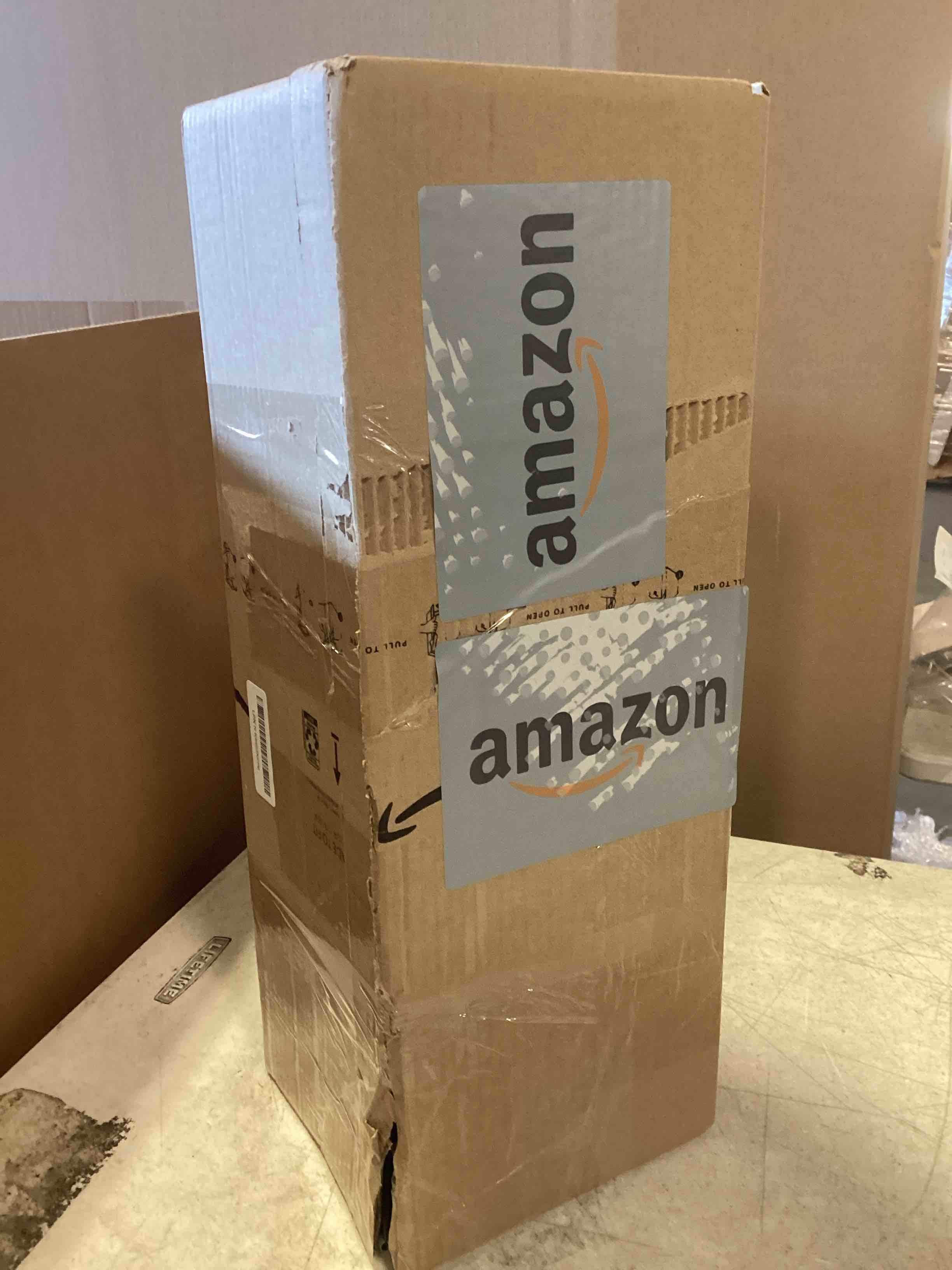 https://s3.amazonaws.com/lotting-images-prod/bidfta/PNK2287589_1738076082038.jpeg