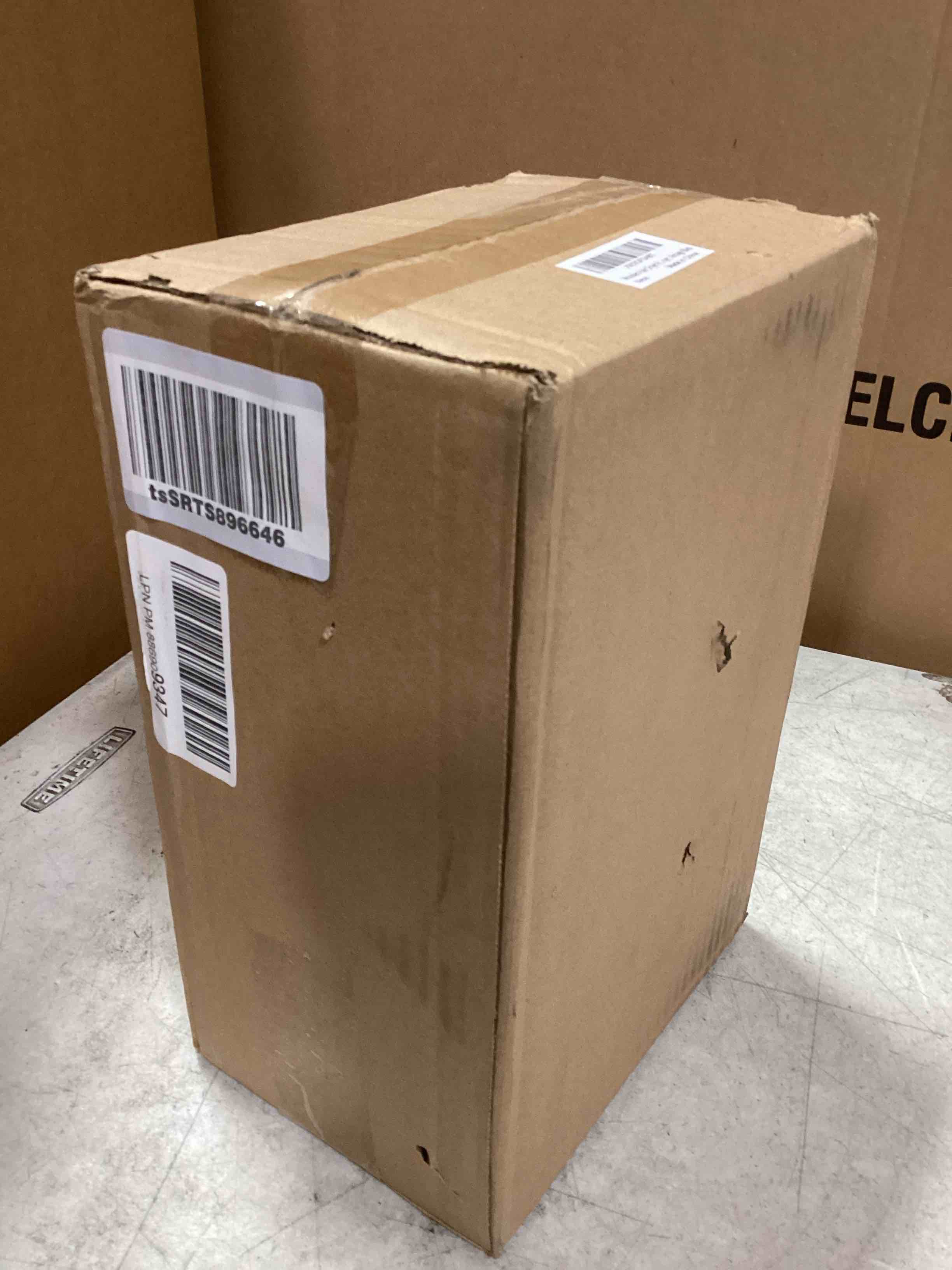 https://s3.amazonaws.com/lotting-images-prod/bidfta/PNK2287973_1738256323251.jpeg