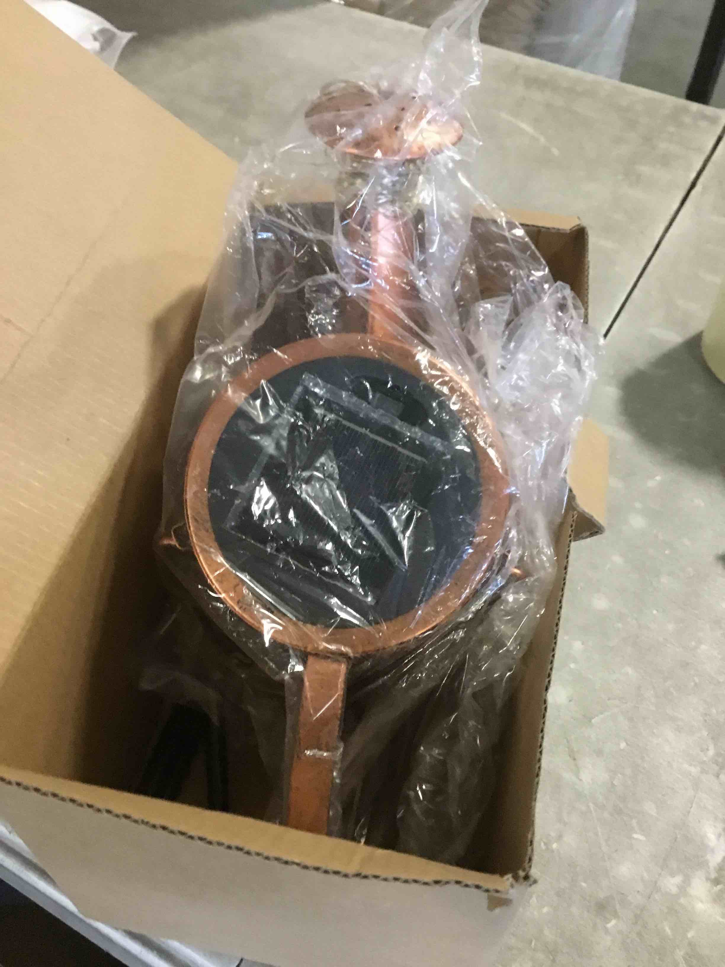 https://s3.amazonaws.com/lotting-images-prod/bidfta/PNK2290166_1737746971060.jpeg