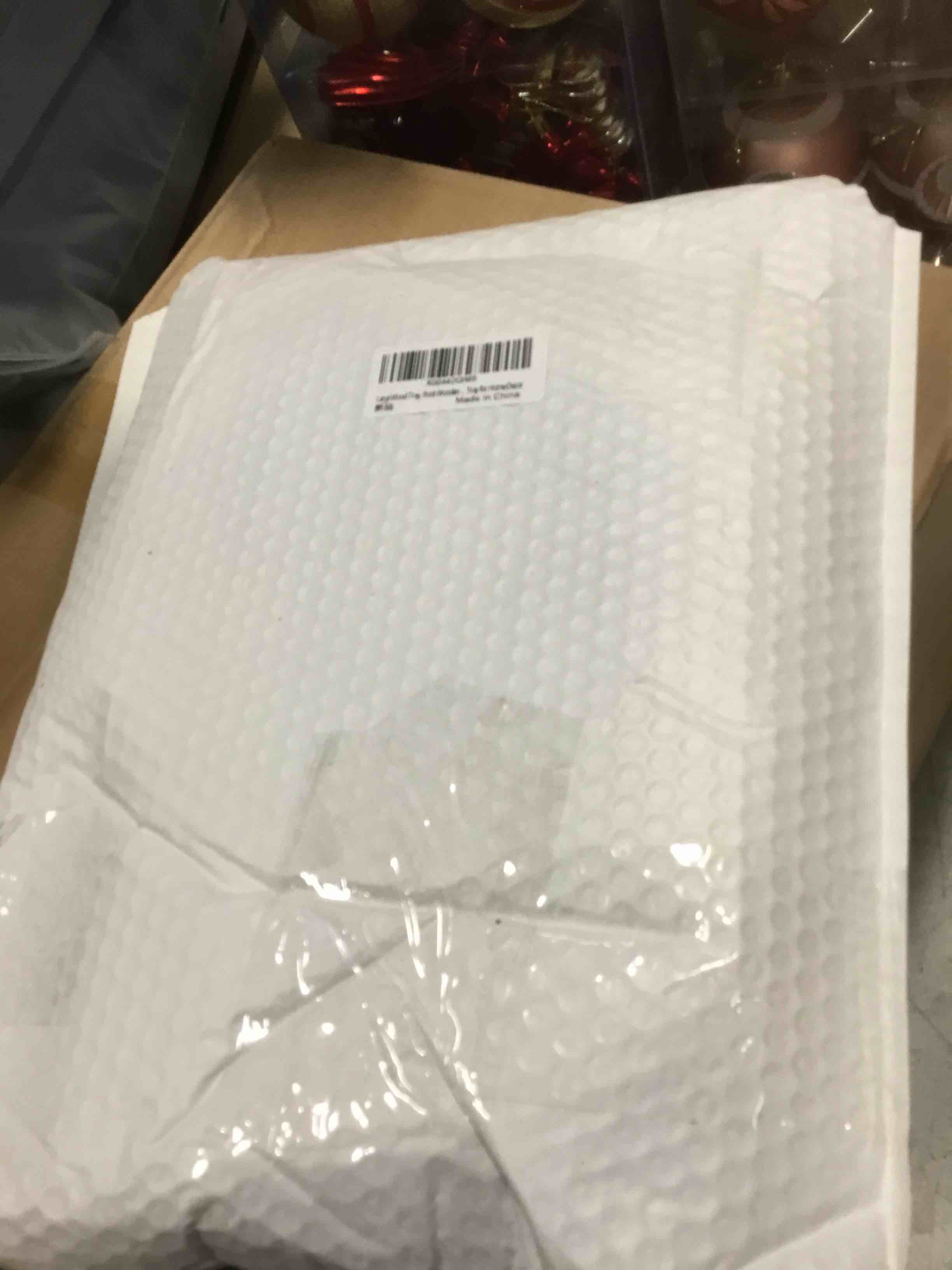 https://s3.amazonaws.com/lotting-images-prod/bidfta/PNK2292584_1739472831117.jpeg