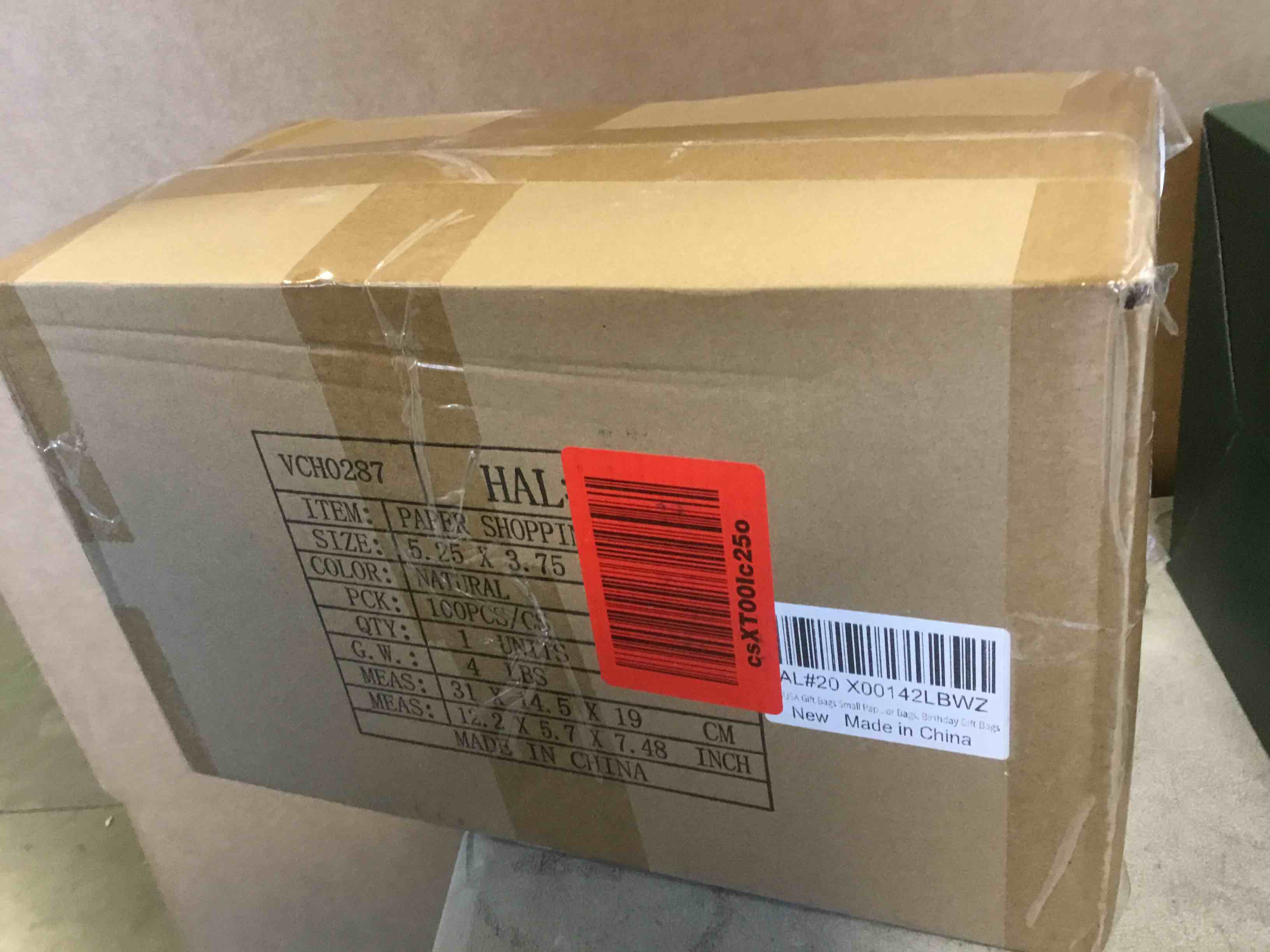 https://s3.amazonaws.com/lotting-images-prod/bidfta/PNK2293318_1738080693843.jpeg