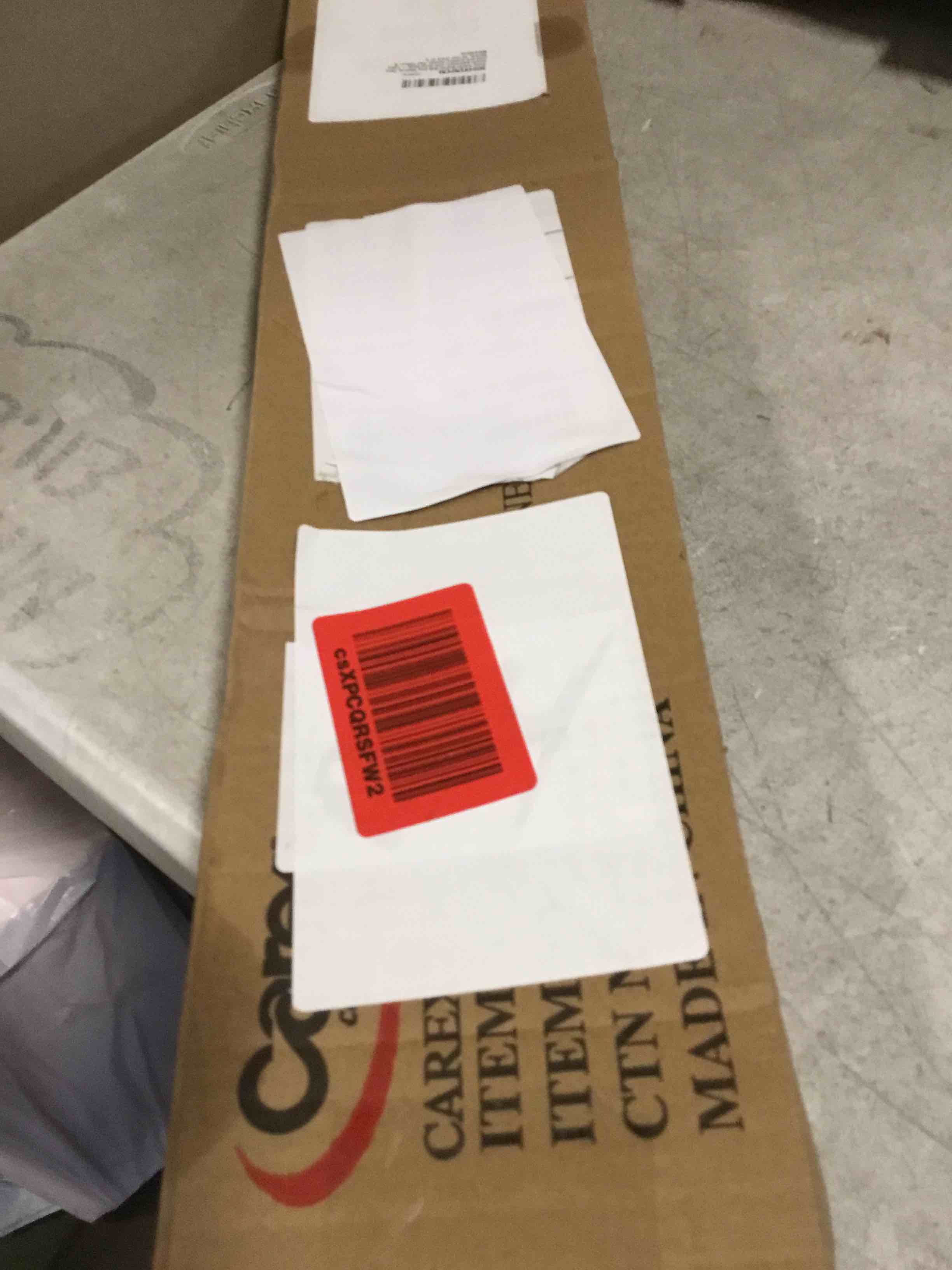 https://s3.amazonaws.com/lotting-images-prod/bidfta/PNK2293963_1738336832391.jpeg