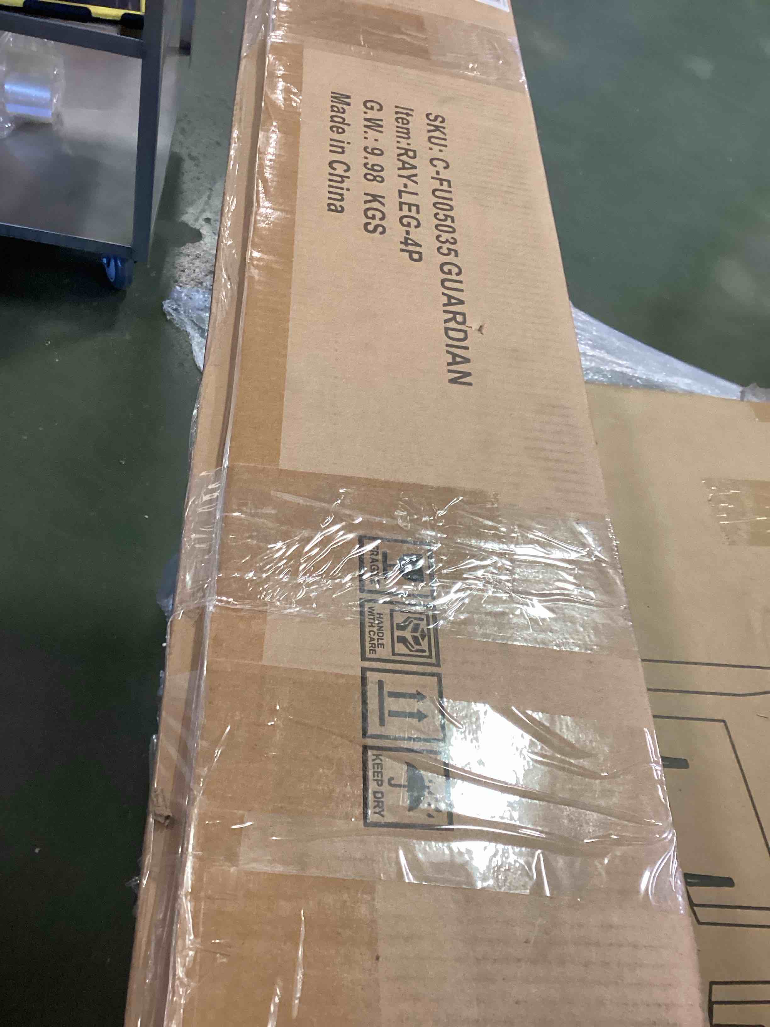 https://s3.amazonaws.com/lotting-images-prod/bidfta/PNK2302854_1744818337999.jpeg