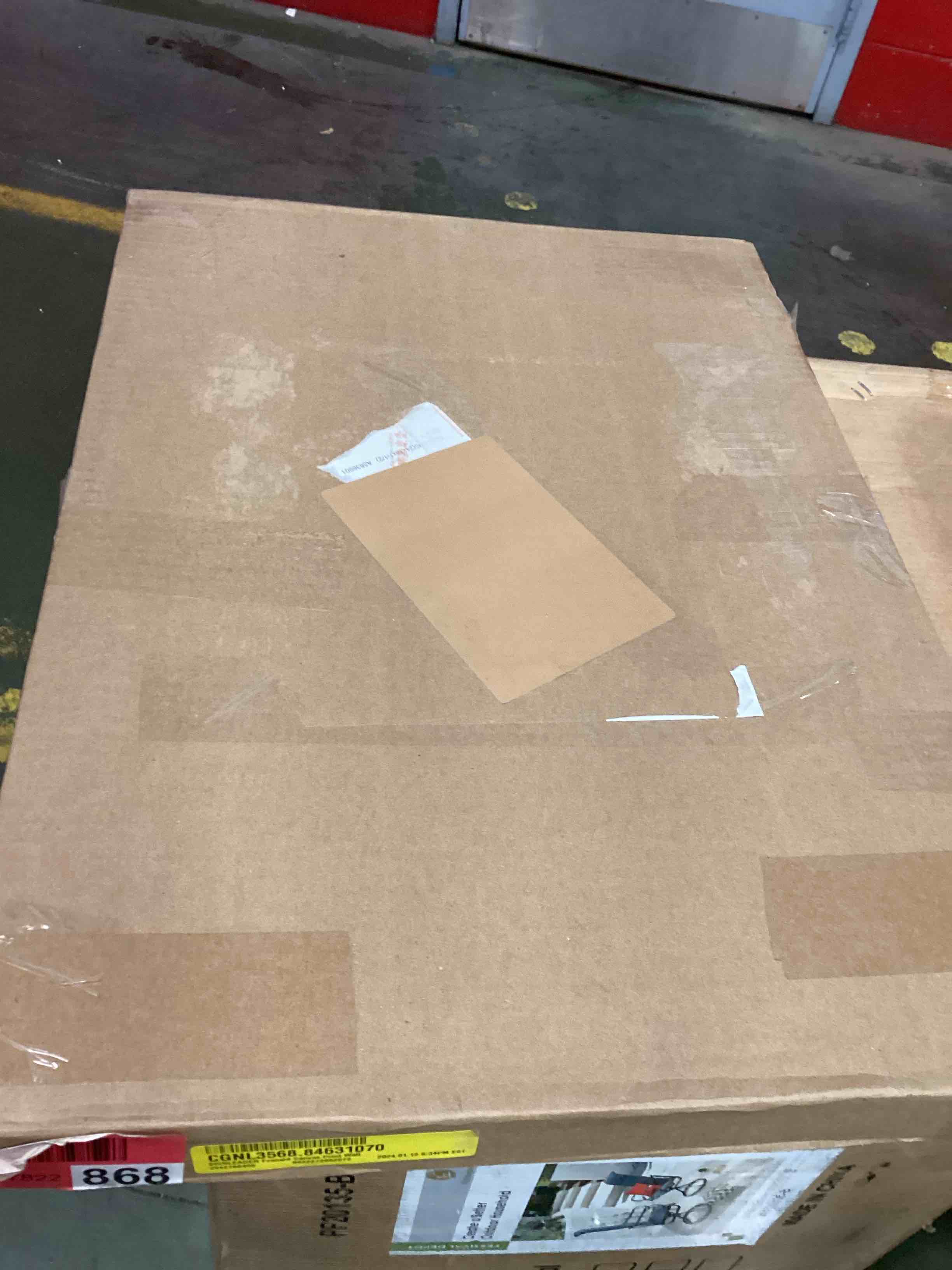 https://s3.amazonaws.com/lotting-images-prod/bidfta/PNK2308615_1746622545443.jpeg