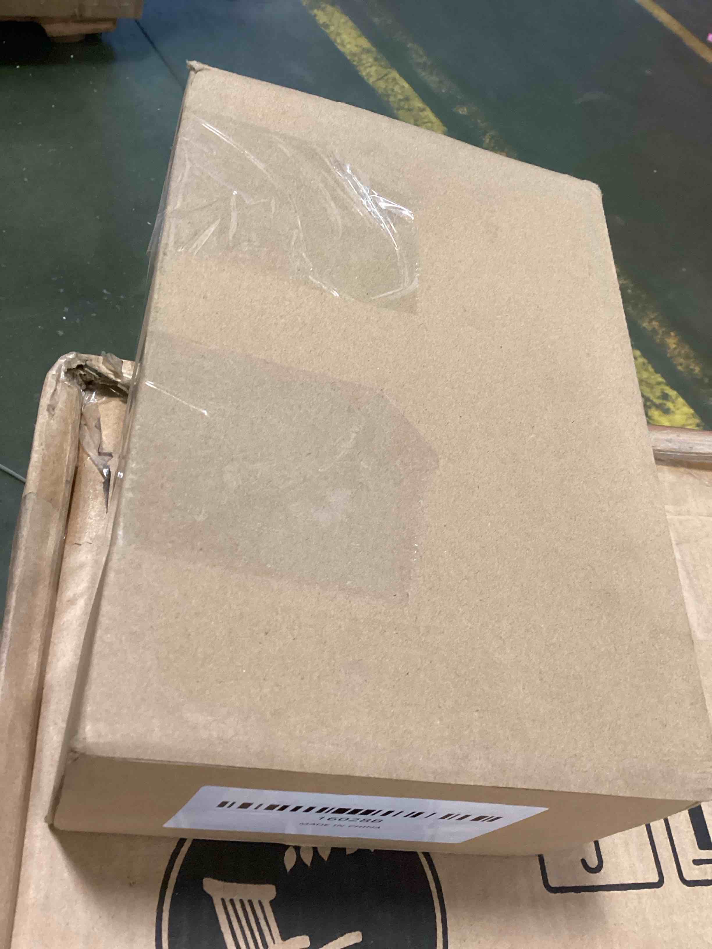 https://s3.amazonaws.com/lotting-images-prod/bidfta/PNK2308669_1746635524006.jpeg