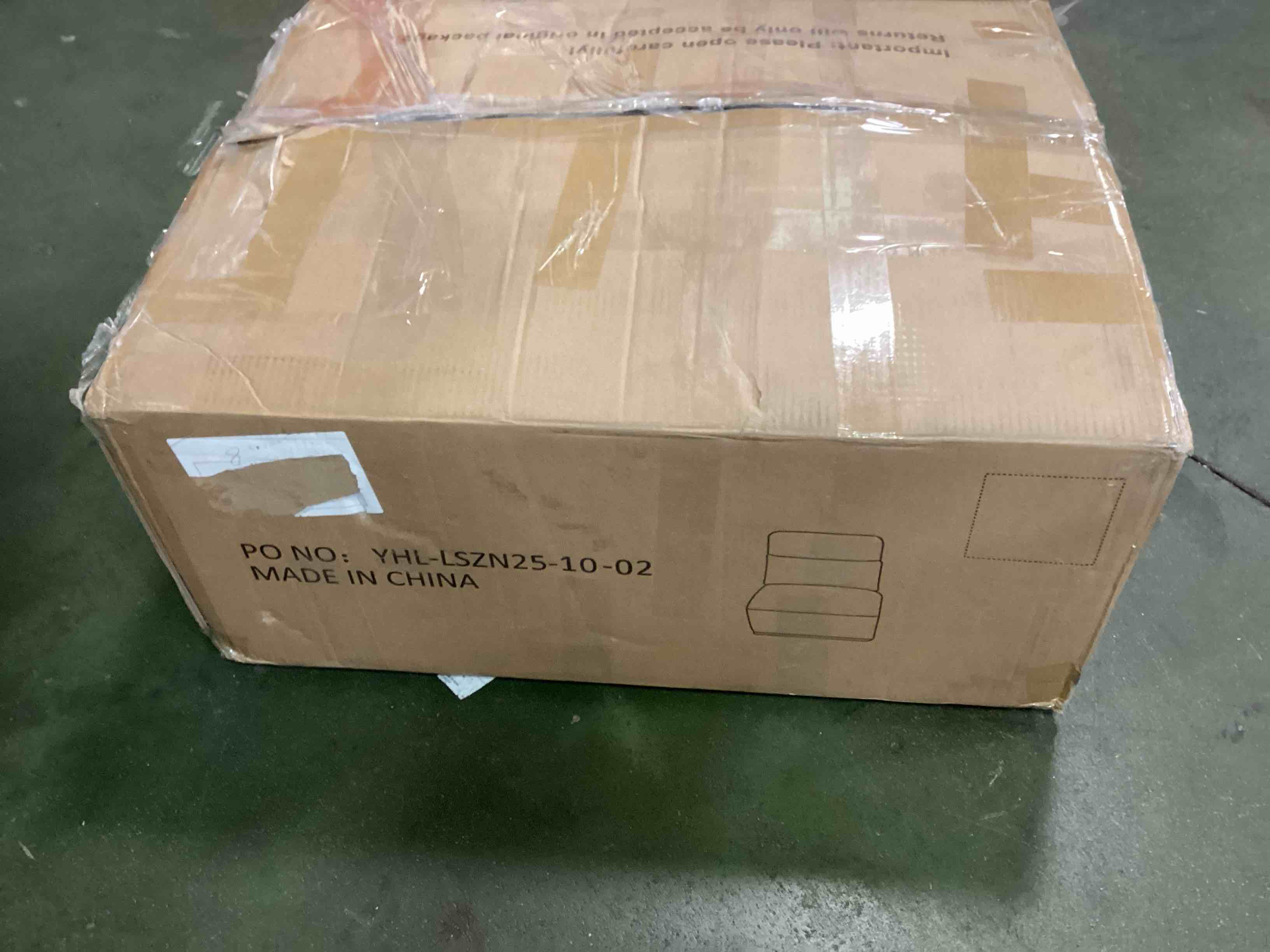 https://s3.amazonaws.com/lotting-images-prod/bidfta/PNK2309339_1747340108929.jpeg