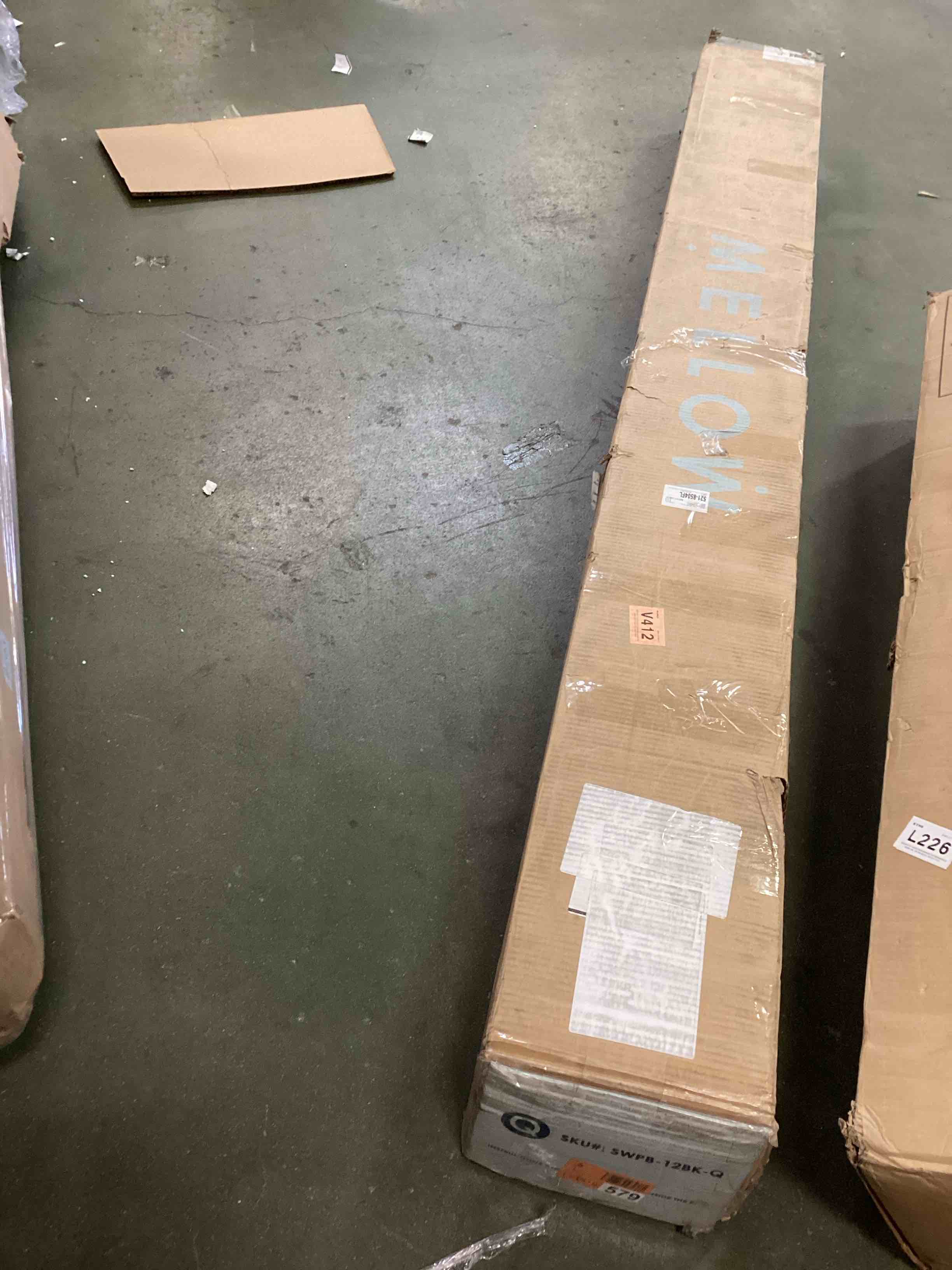 https://s3.amazonaws.com/lotting-images-prod/bidfta/PNK2309440_1747658913361.jpeg