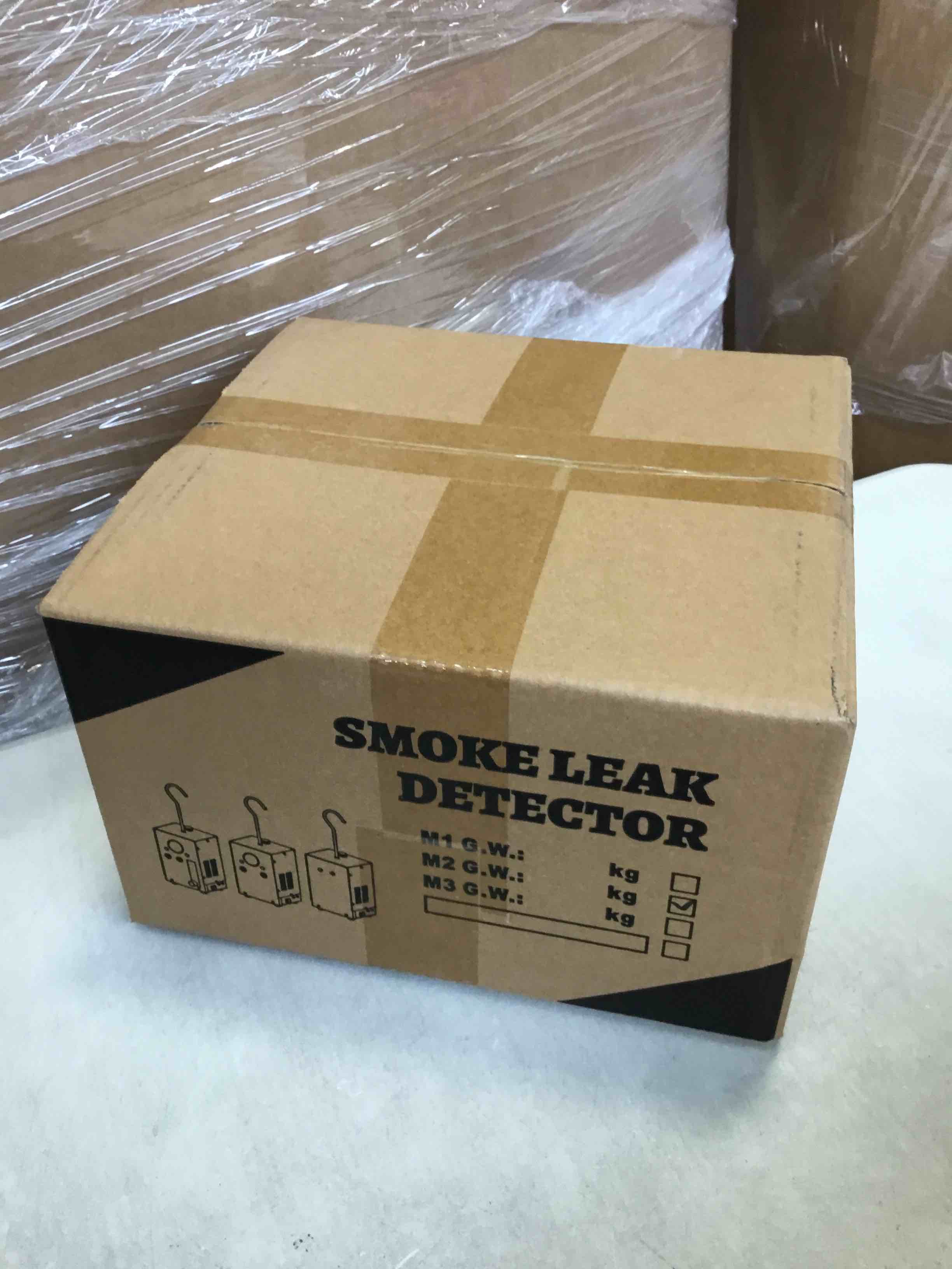 https://s3.amazonaws.com/lotting-images-prod/bidfta/PNK2314531_1745587279440.jpeg