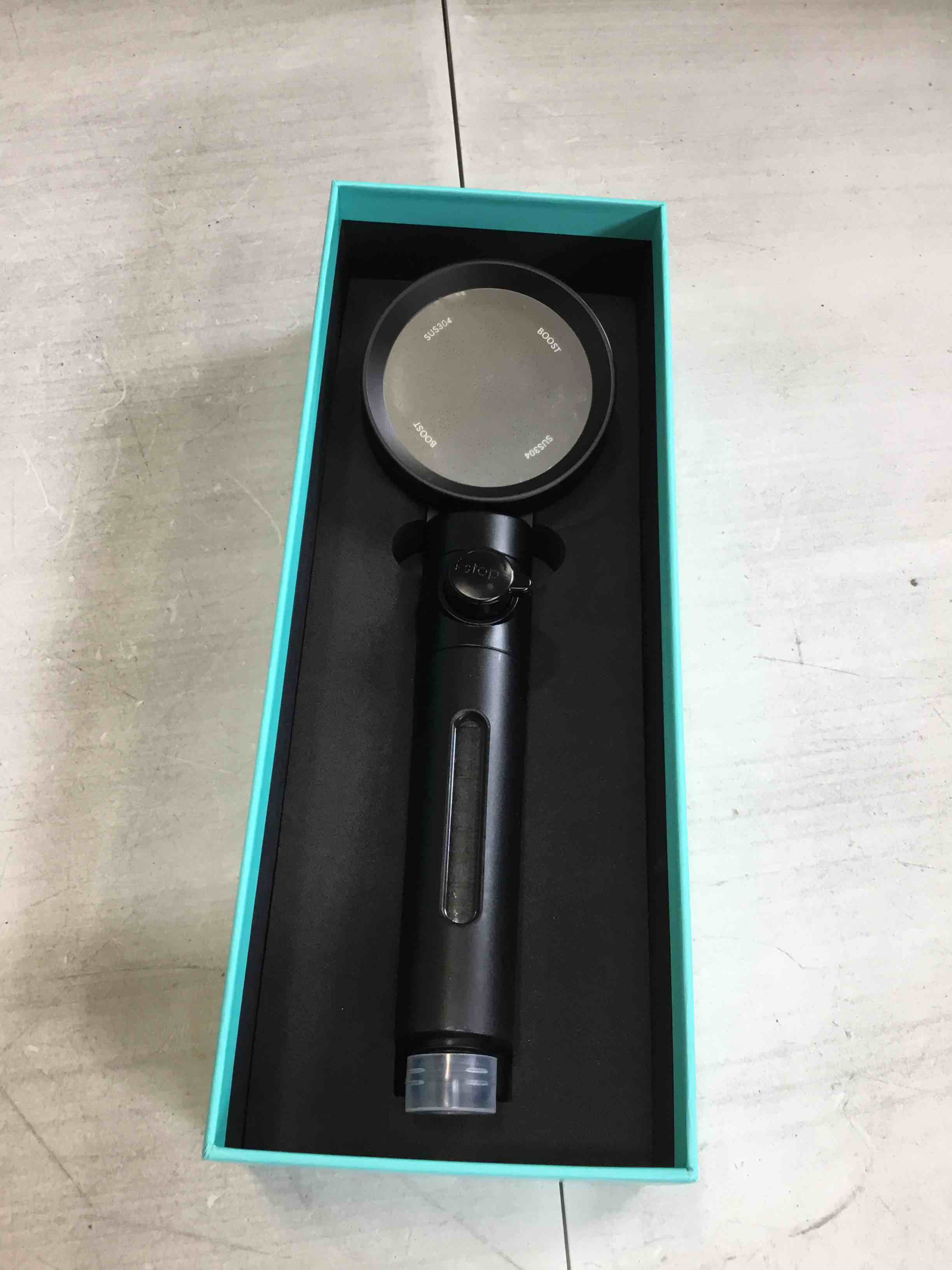 https://s3.amazonaws.com/lotting-images-prod/bidfta/PNK2314608_1745596419249.jpeg