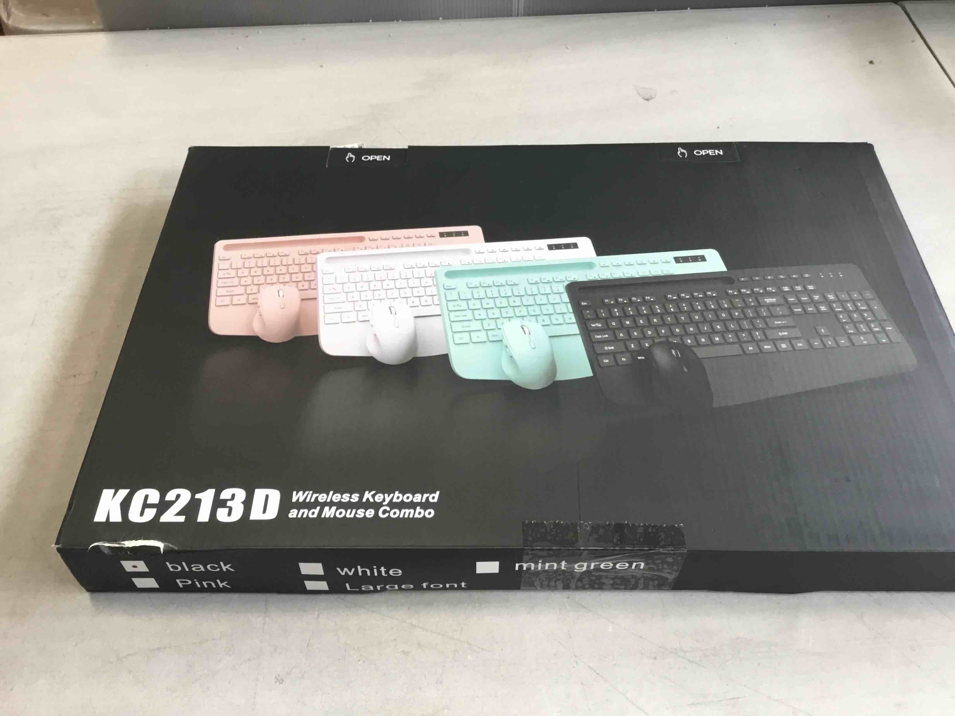 https://s3.amazonaws.com/lotting-images-prod/bidfta/PNK2315849_1747068637330.jpeg