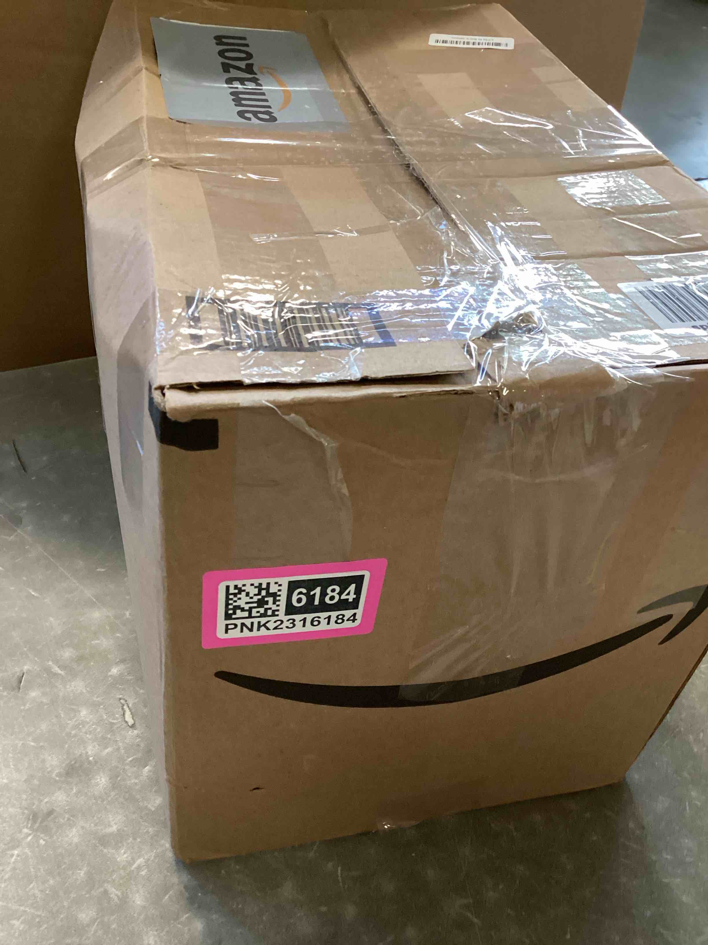https://s3.amazonaws.com/lotting-images-prod/bidfta/PNK2316184_1748866243623.jpeg