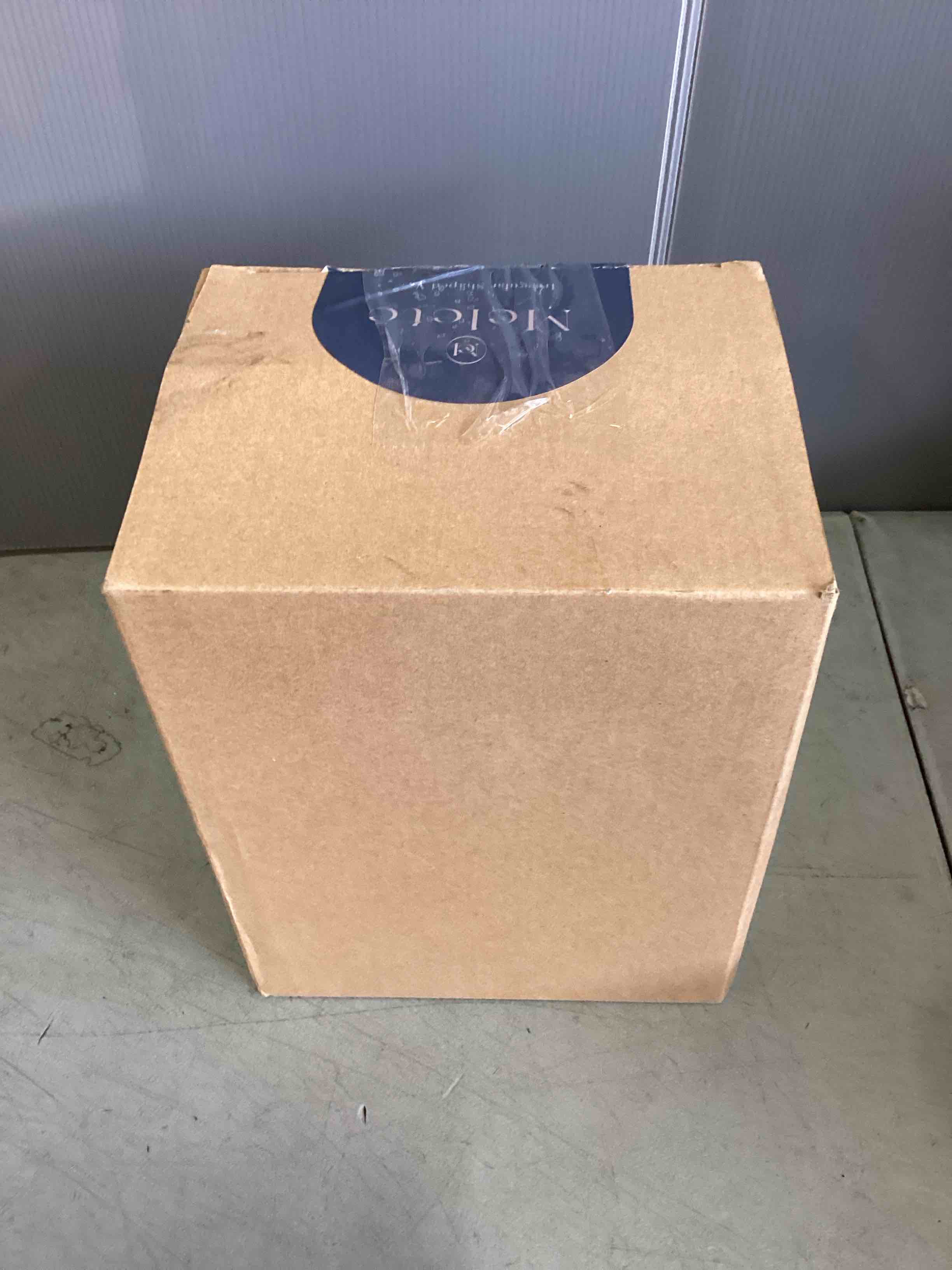 https://s3.amazonaws.com/lotting-images-prod/bidfta/PNK2316390_1749136667571.jpeg