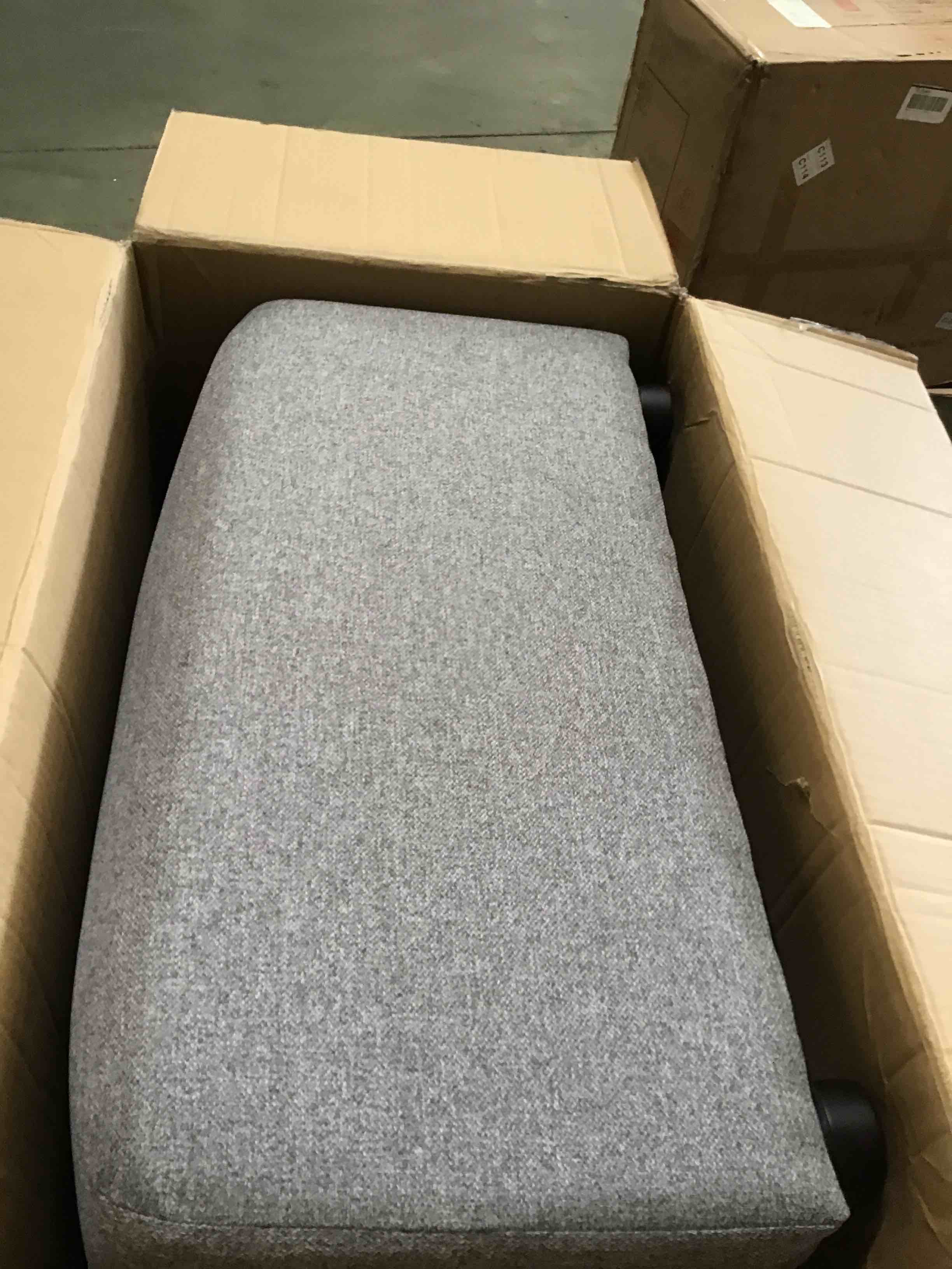 https://s3.amazonaws.com/lotting-images-prod/bidfta/PNK2317349_1744036073197.jpeg