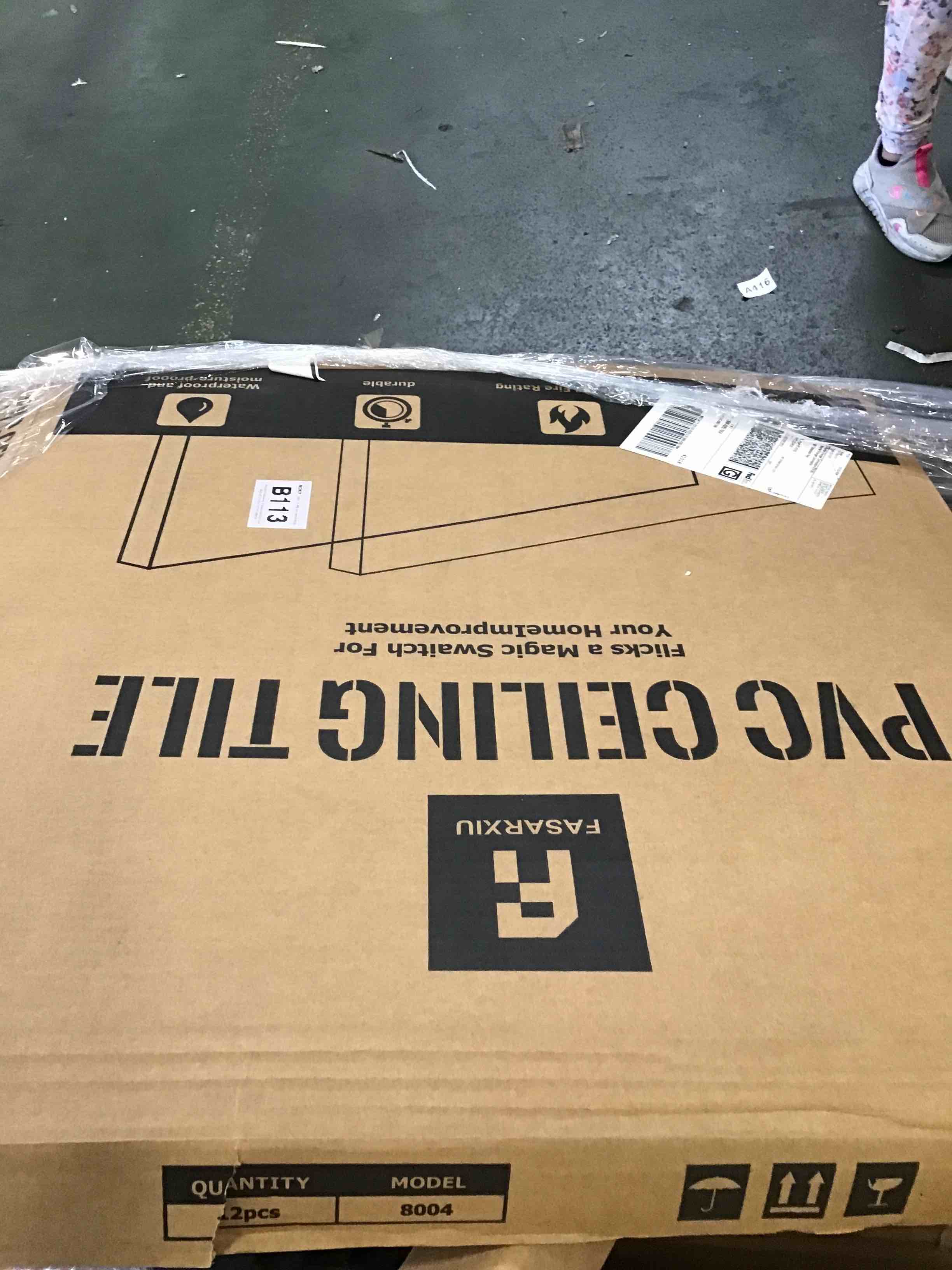 https://s3.amazonaws.com/lotting-images-prod/bidfta/PNK2317423_1744046337904.jpeg