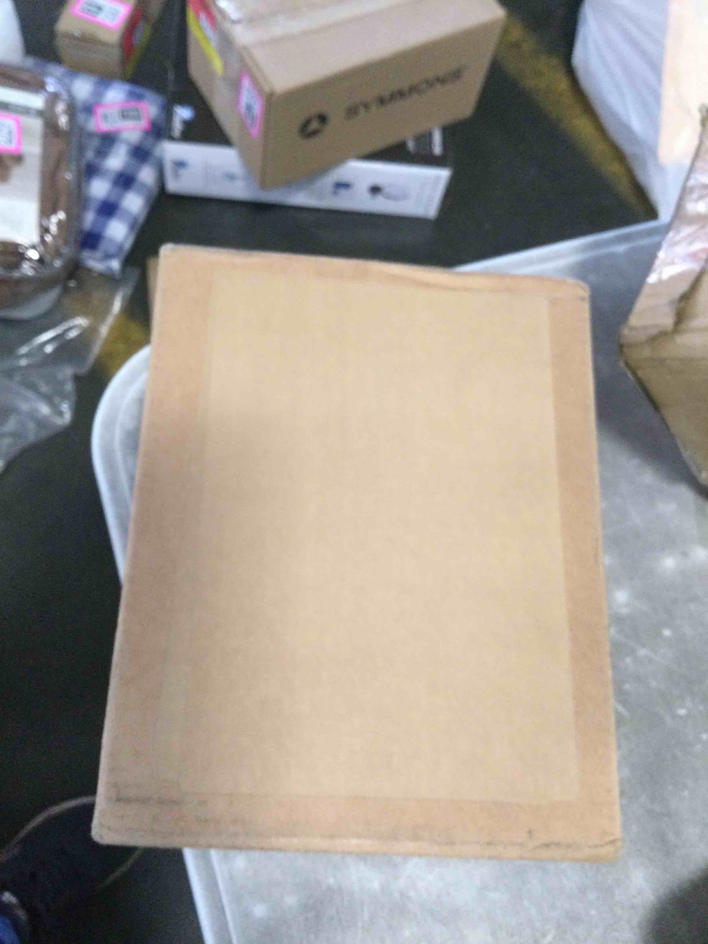 https://s3.amazonaws.com/lotting-images-prod/bidfta/PNK2317829_1744899699362.jpeg