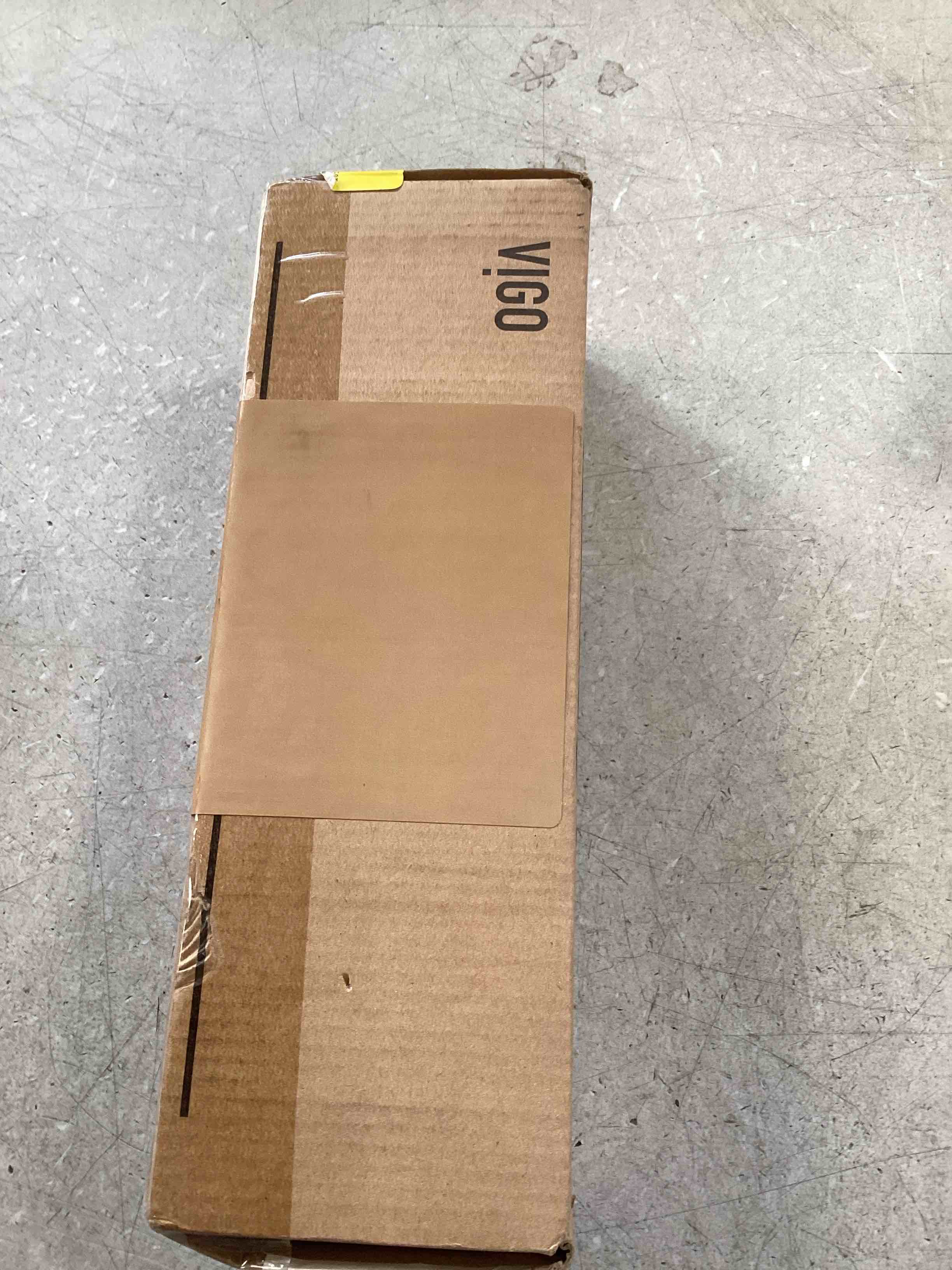 https://s3.amazonaws.com/lotting-images-prod/bidfta/PNK2318146_1745325231870.jpeg