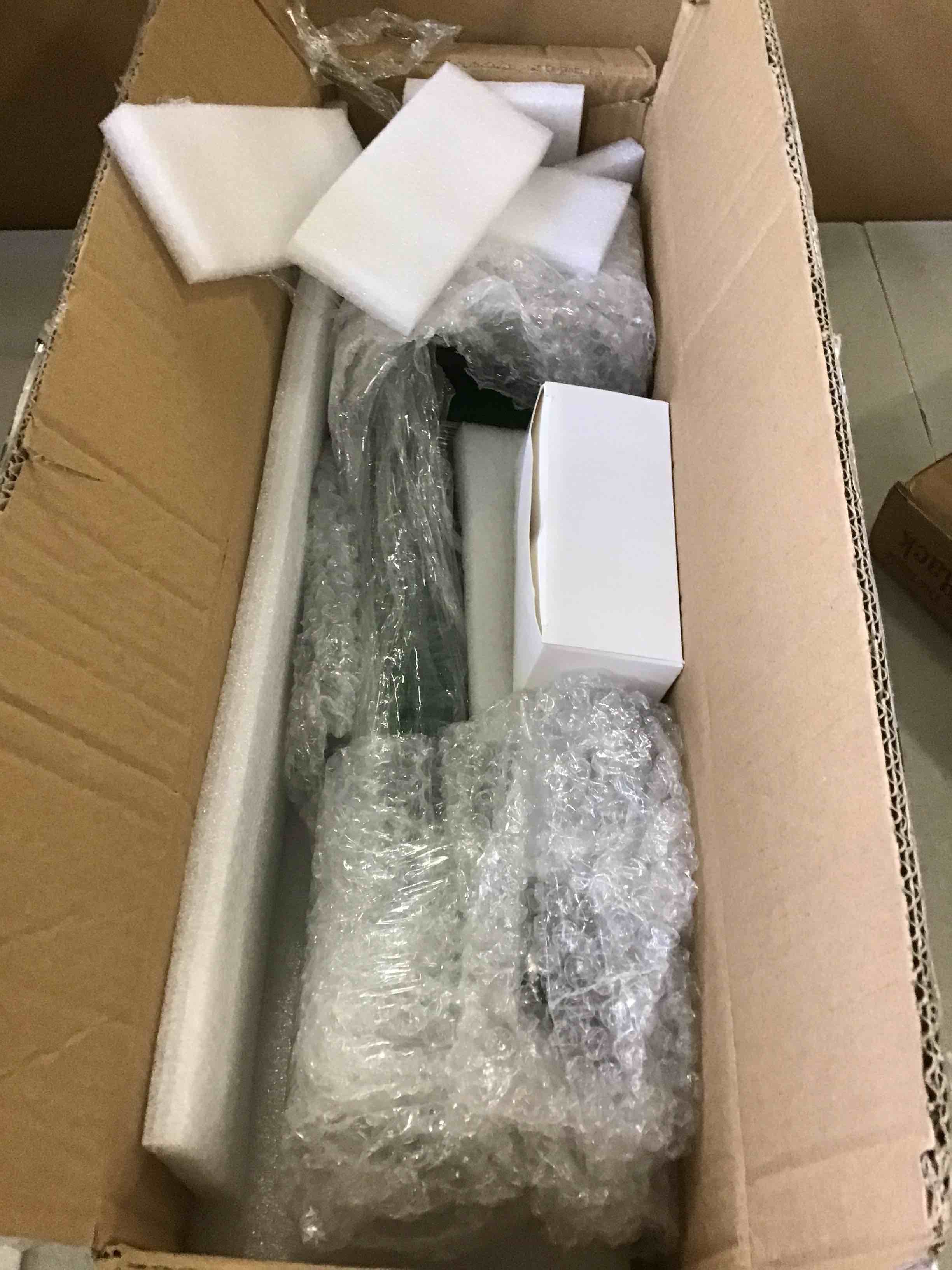https://s3.amazonaws.com/lotting-images-prod/bidfta/PNK2321937_1744901906054.jpeg