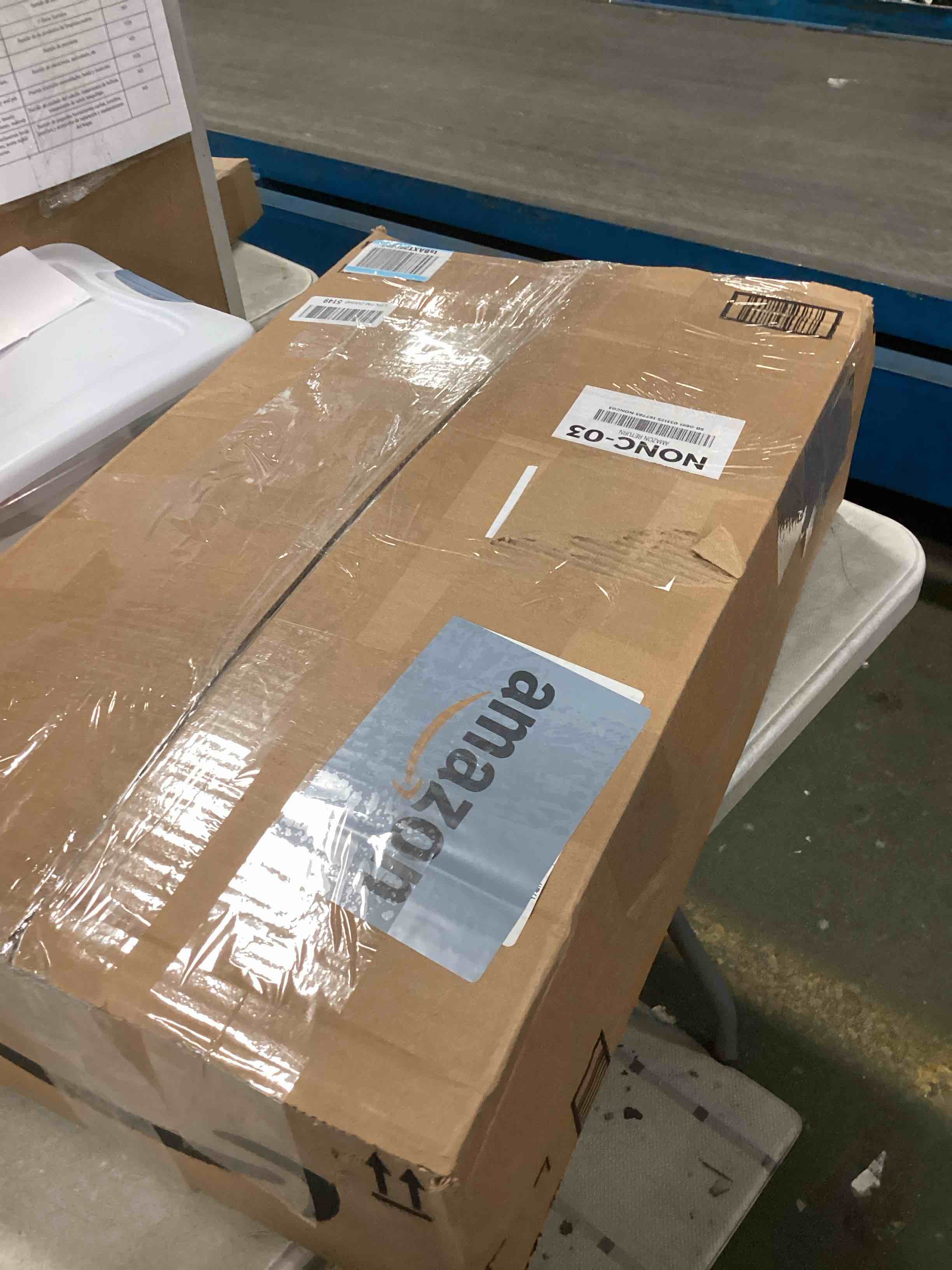 https://s3.amazonaws.com/lotting-images-prod/bidfta/PNK2322040_1744987316692.jpeg