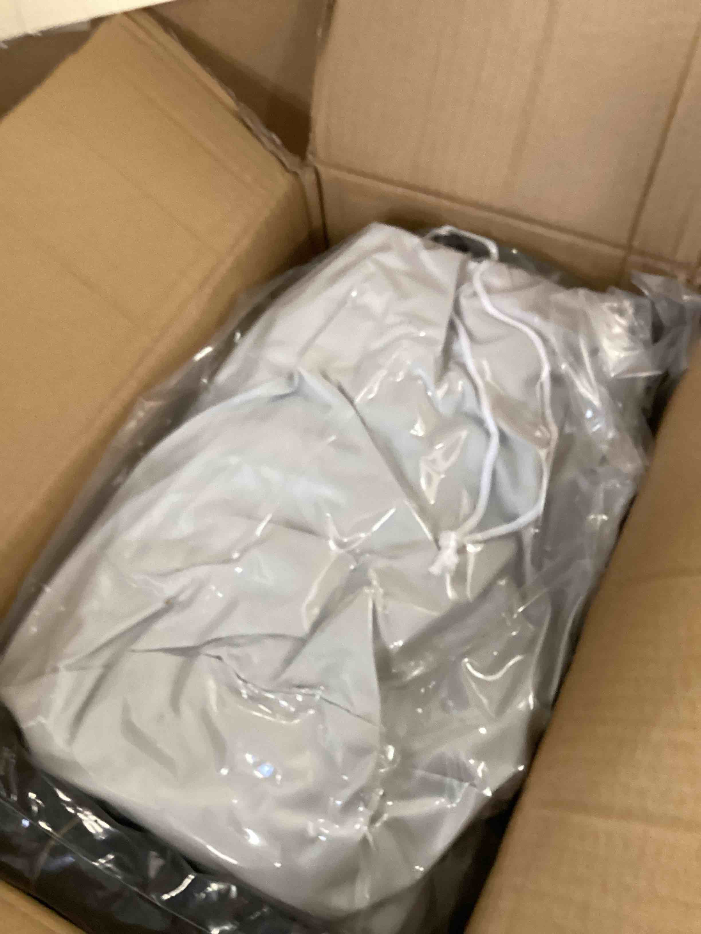 https://s3.amazonaws.com/lotting-images-prod/bidfta/PNK2322486_1745516054856.jpeg