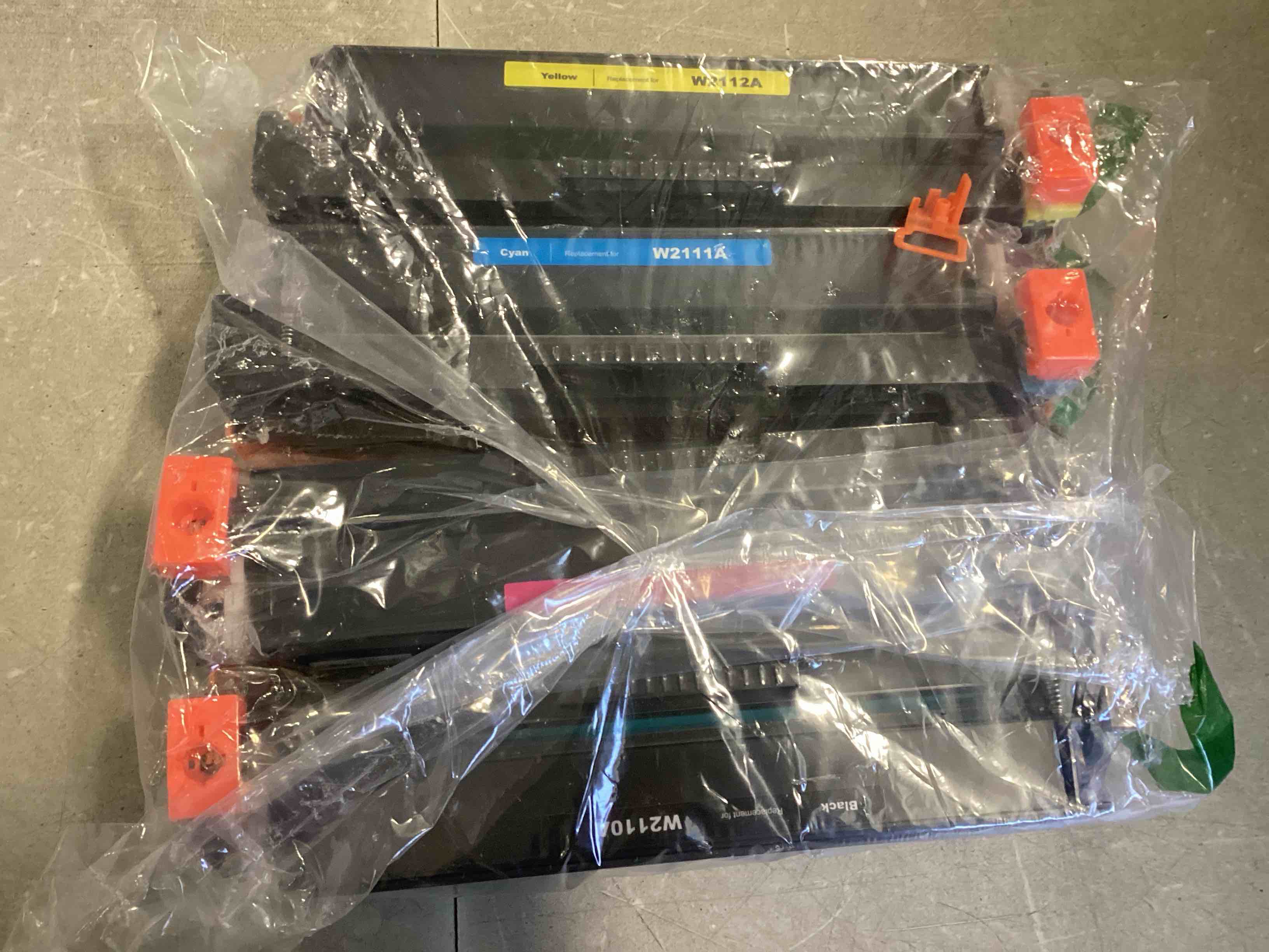 https://s3.amazonaws.com/lotting-images-prod/bidfta/PNK2323624_1744137139007.jpeg