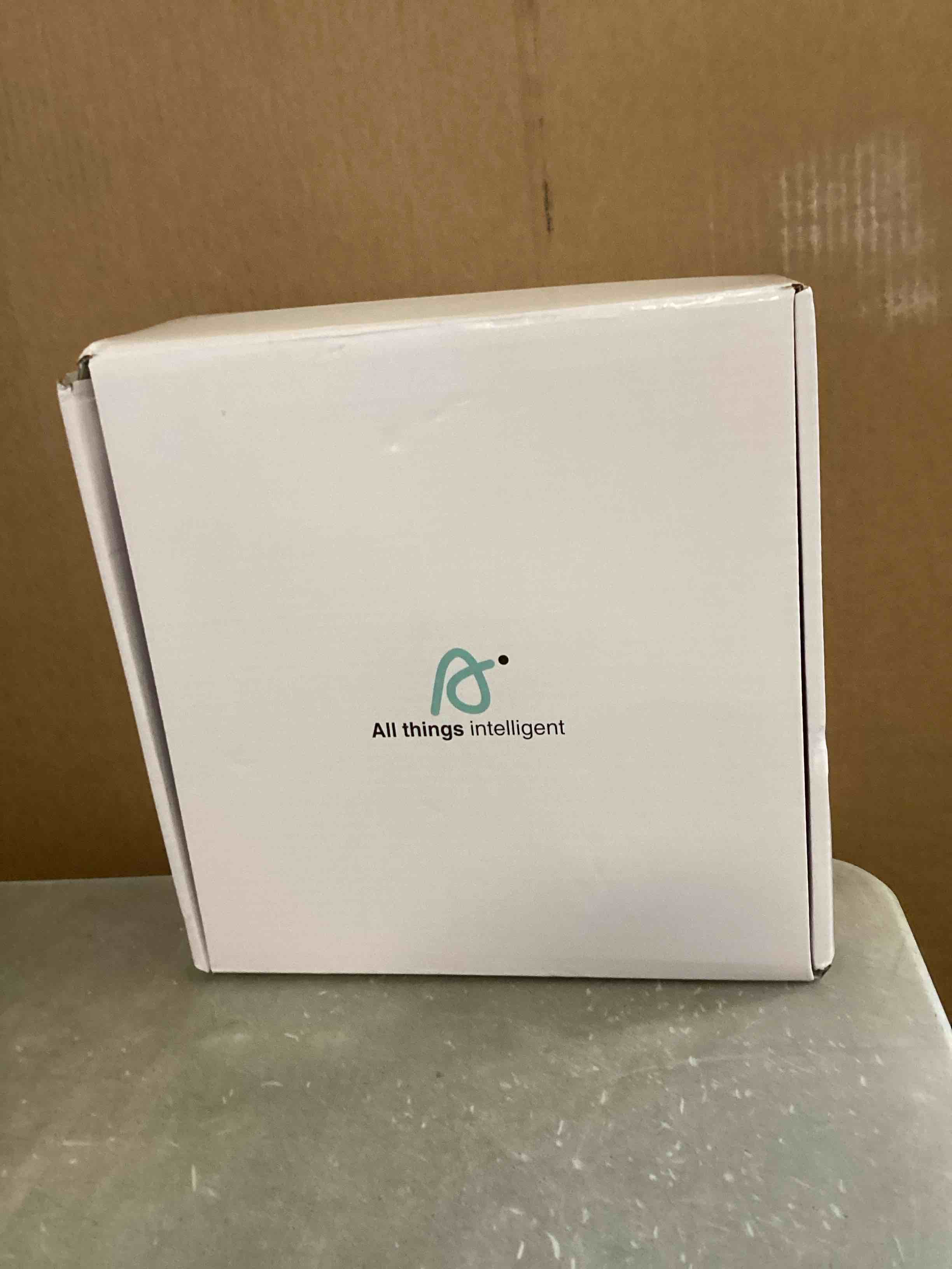https://s3.amazonaws.com/lotting-images-prod/bidfta/PNK2324026_1744828406422.jpeg