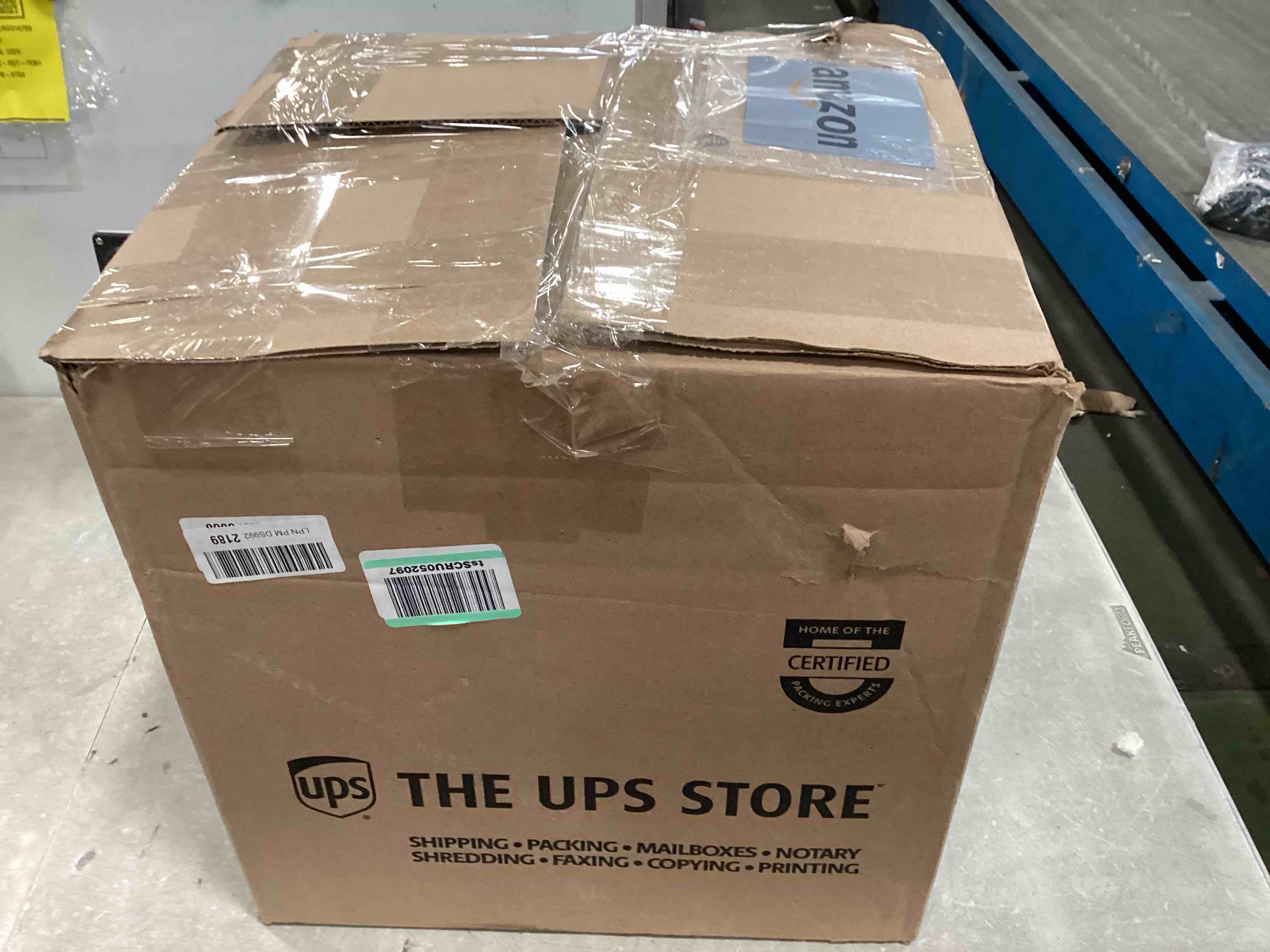 https://s3.amazonaws.com/lotting-images-prod/bidfta/PNK2324221_1744999613854.jpeg