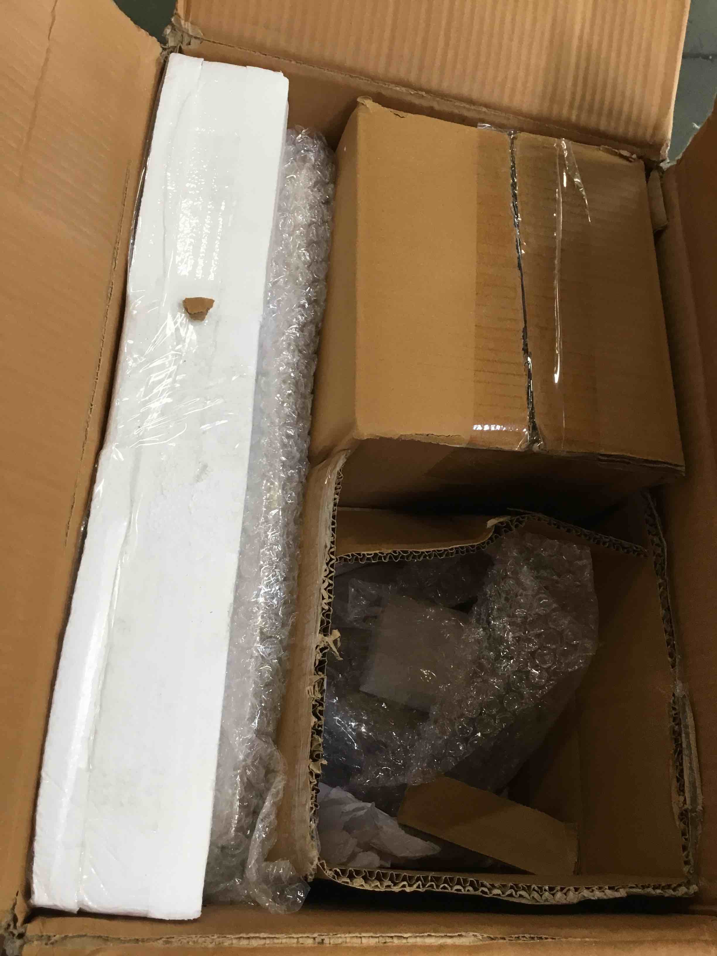 https://s3.amazonaws.com/lotting-images-prod/bidfta/PNK2325660_1749042391945.jpeg