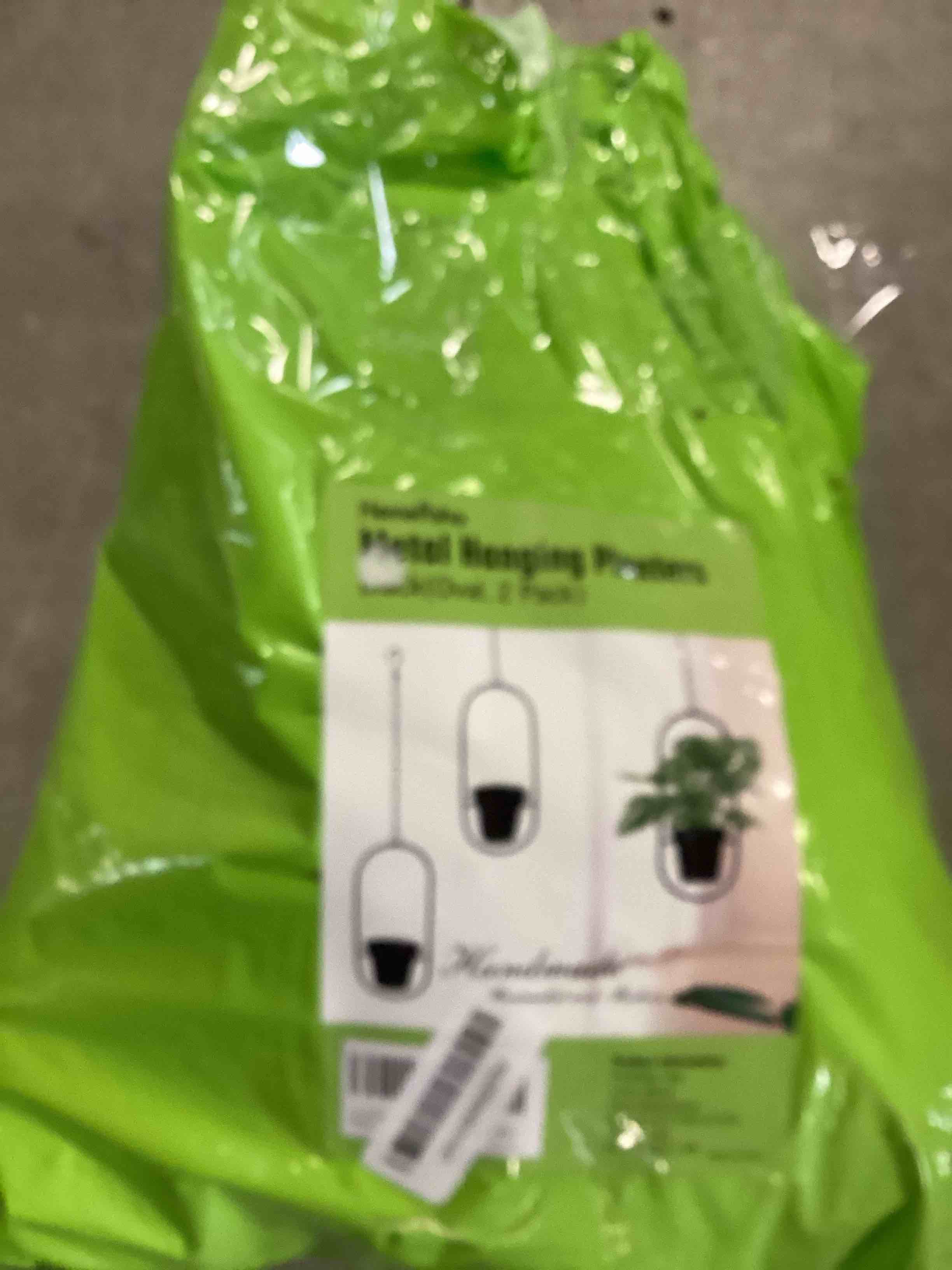 https://s3.amazonaws.com/lotting-images-prod/bidfta/PNK2327965_1742405529441.jpeg