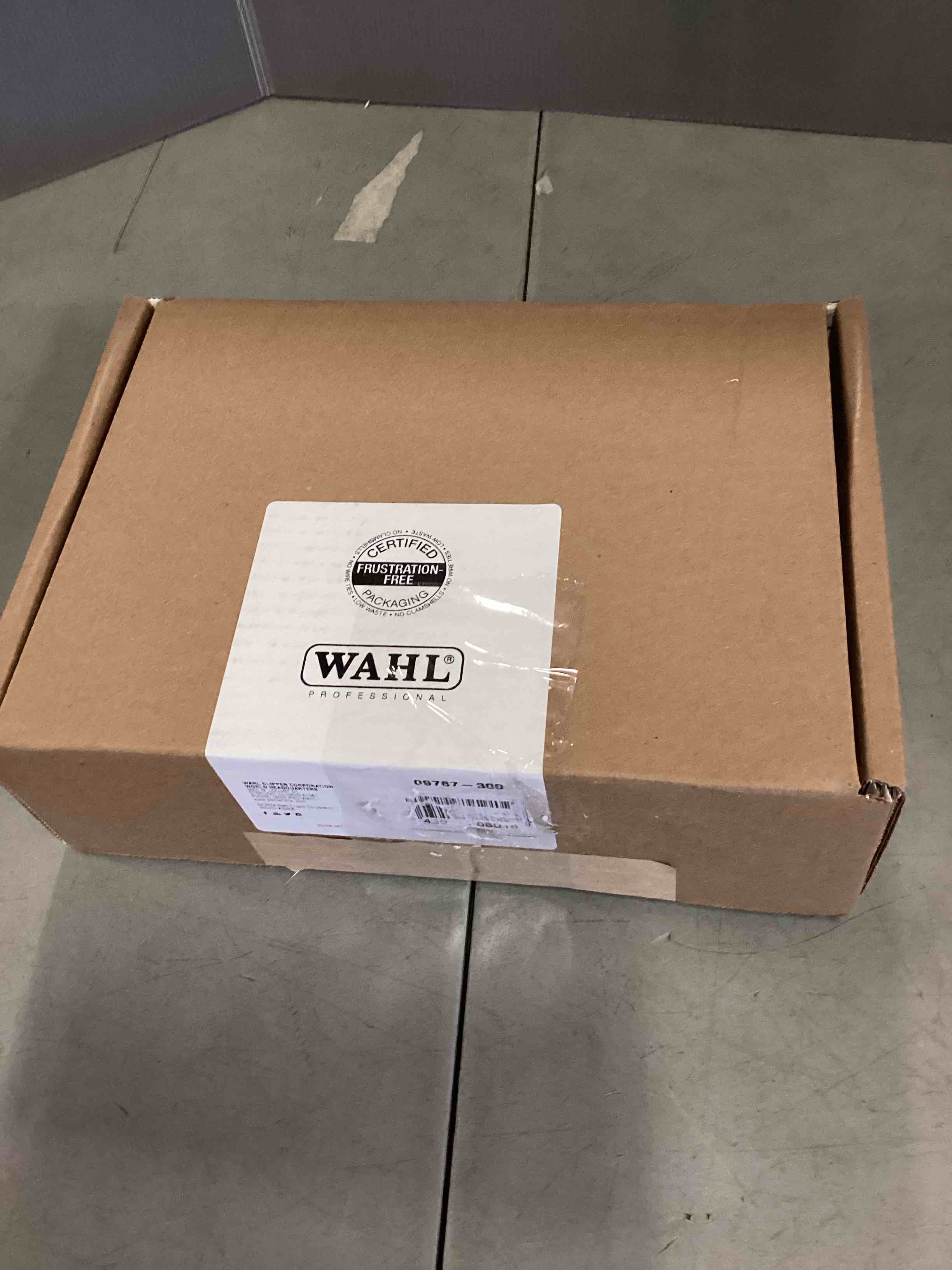 https://s3.amazonaws.com/lotting-images-prod/bidfta/PNK2328694_1745853306159.jpeg