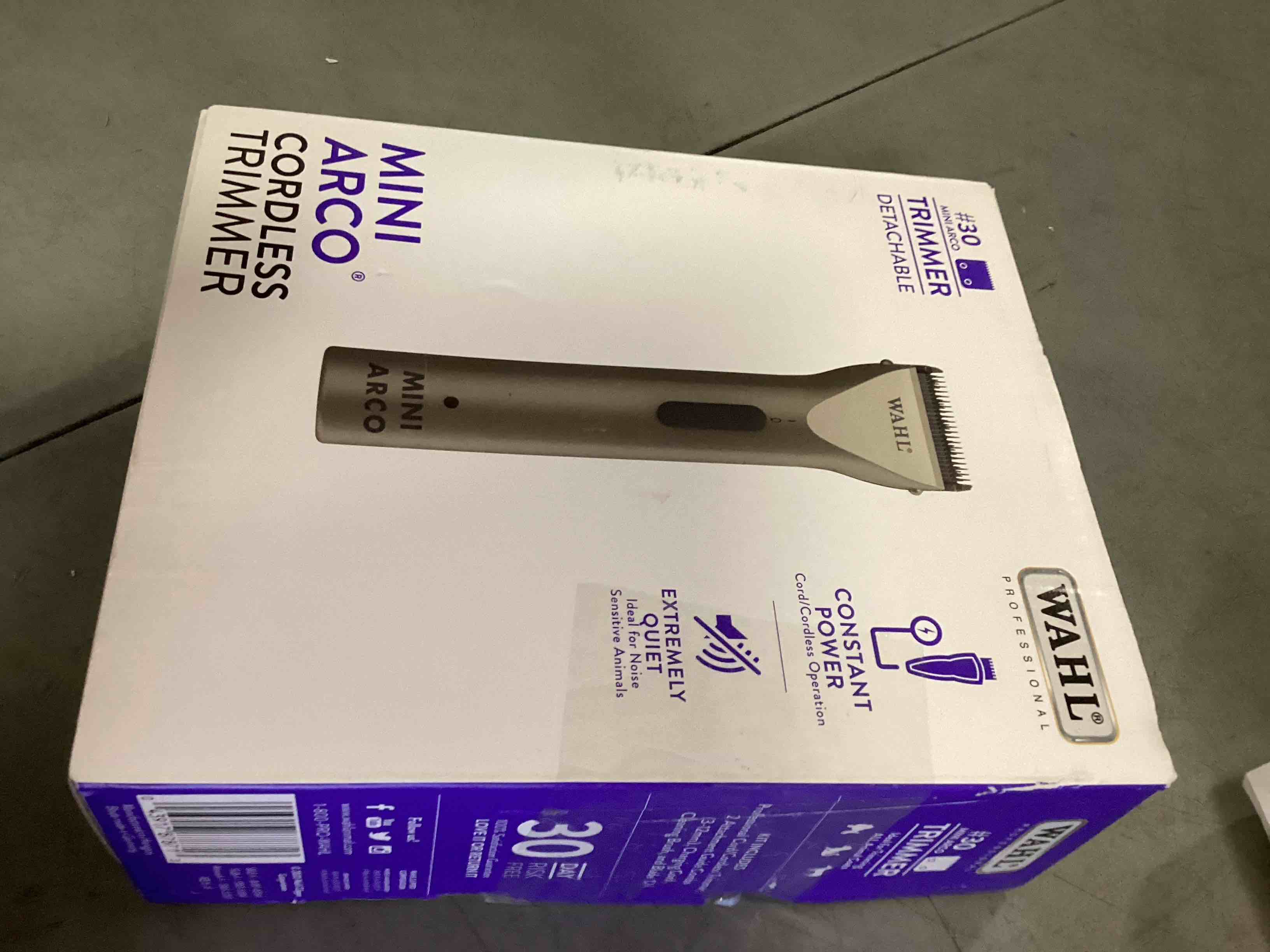 https://s3.amazonaws.com/lotting-images-prod/bidfta/PNK2328721_1745861284816.jpeg