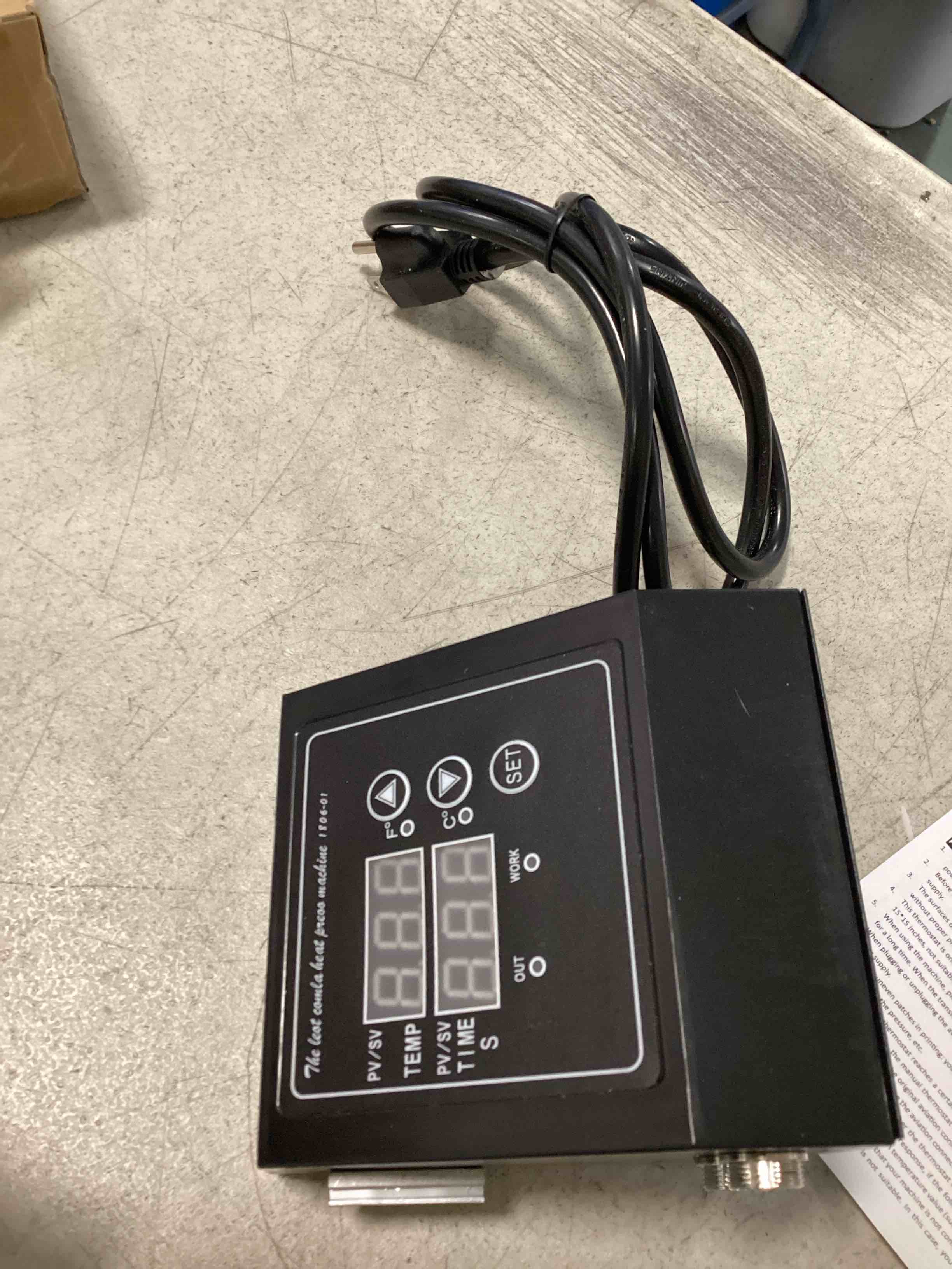 https://s3.amazonaws.com/lotting-images-prod/bidfta/PNK2331100_1741979425948.jpeg