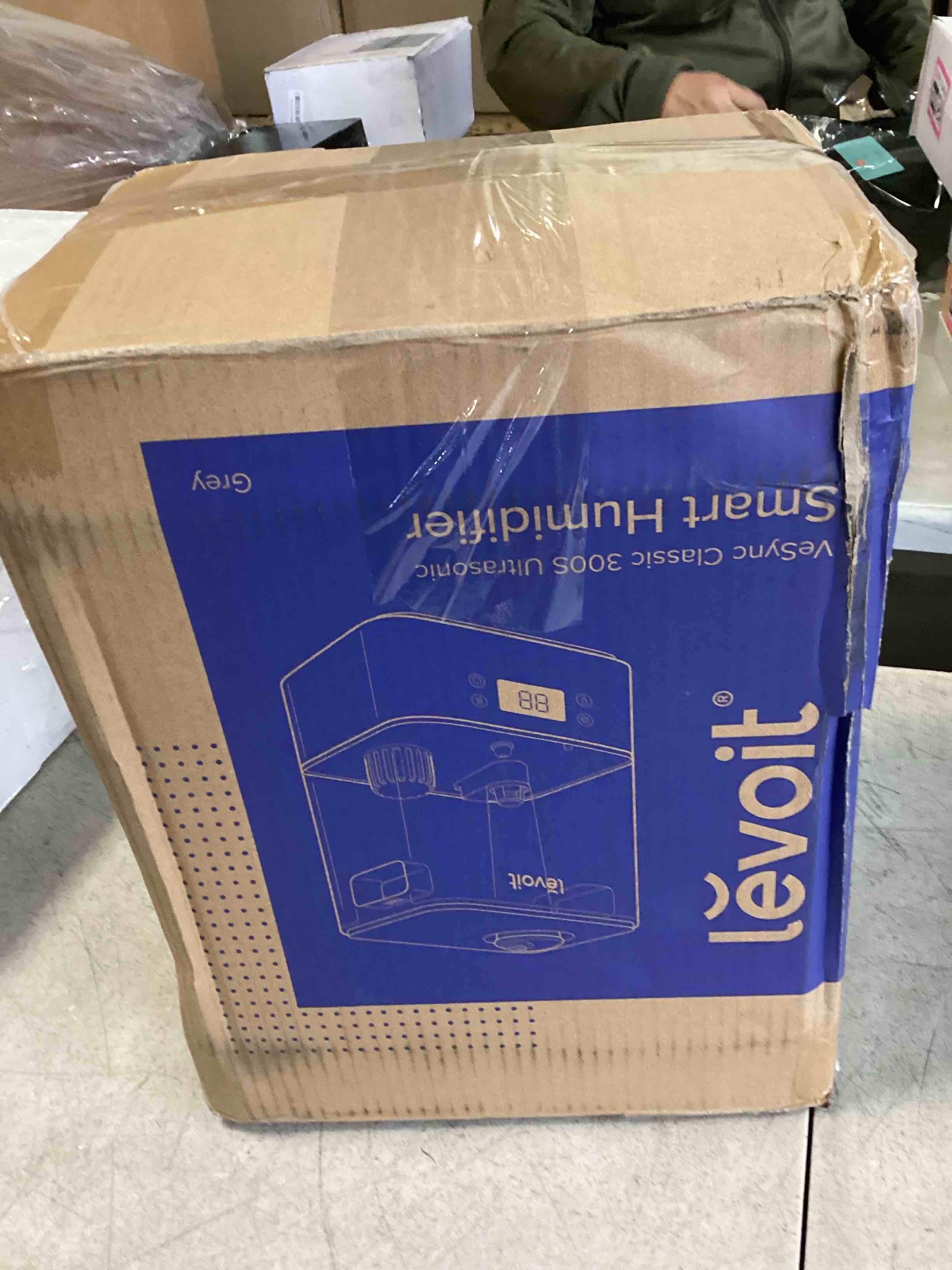 https://s3.amazonaws.com/lotting-images-prod/bidfta/PNK2331415_1742406726745.jpeg