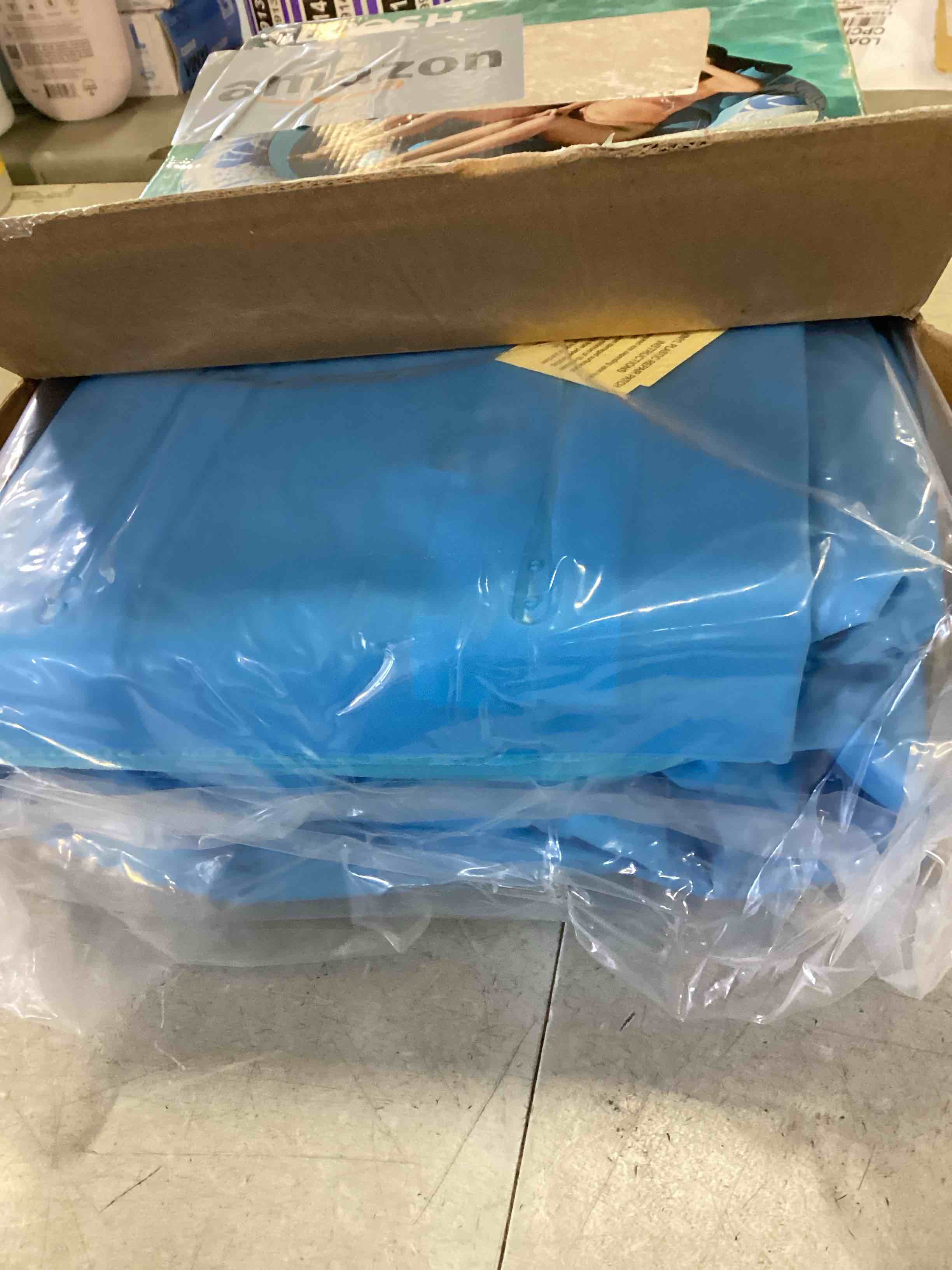 https://s3.amazonaws.com/lotting-images-prod/bidfta/PNK2331876_1743527139767.jpeg
