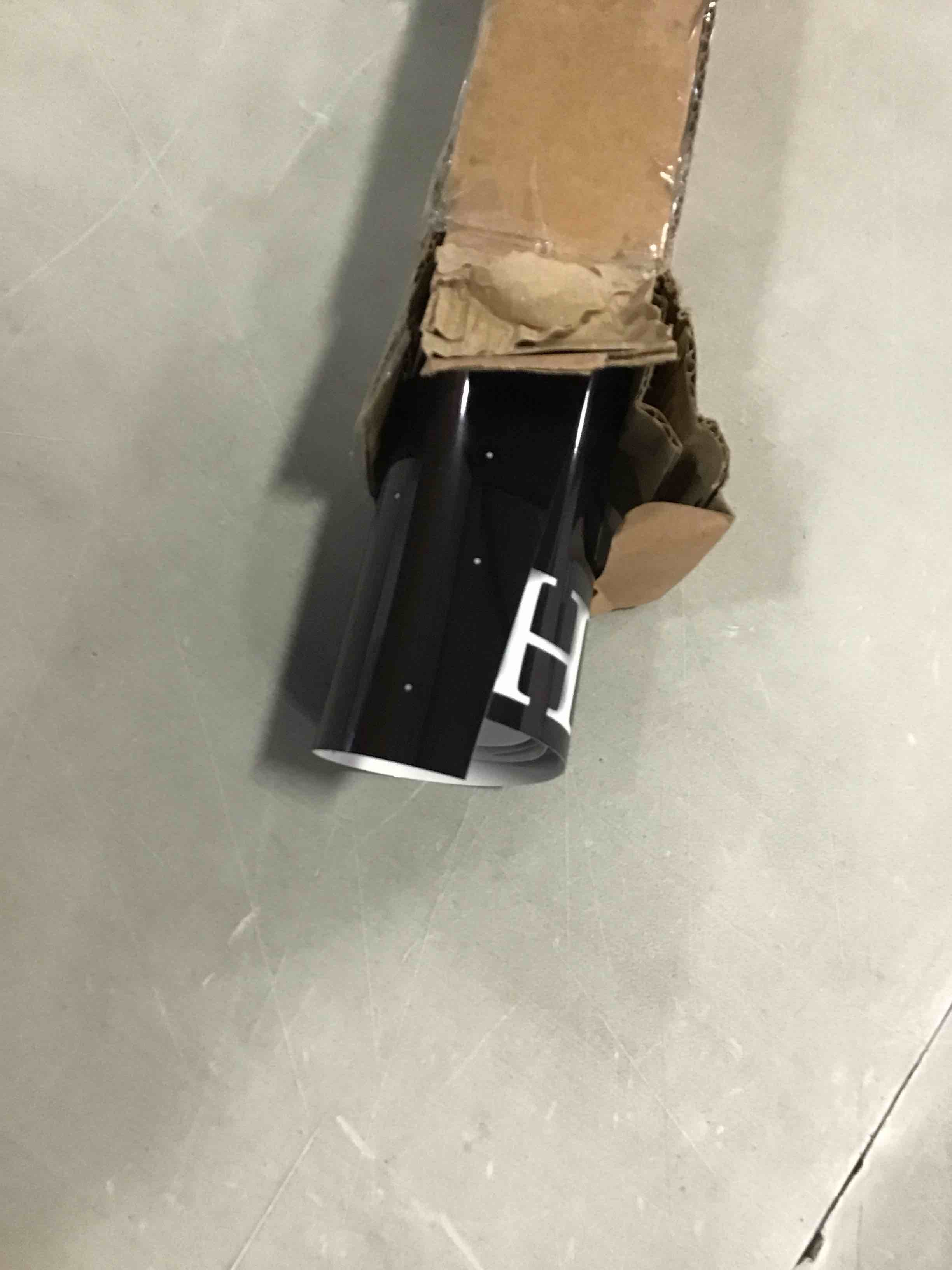 https://s3.amazonaws.com/lotting-images-prod/bidfta/PNK2332620_1740665764504.jpeg